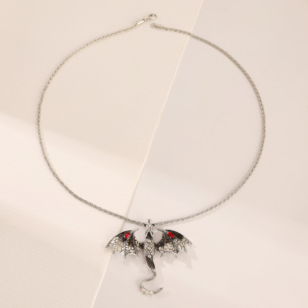 Retro Oil-drop Cartoon Flying Dragon Pendant Hip-hop Rhinestone-studded Necklace For Clubbing