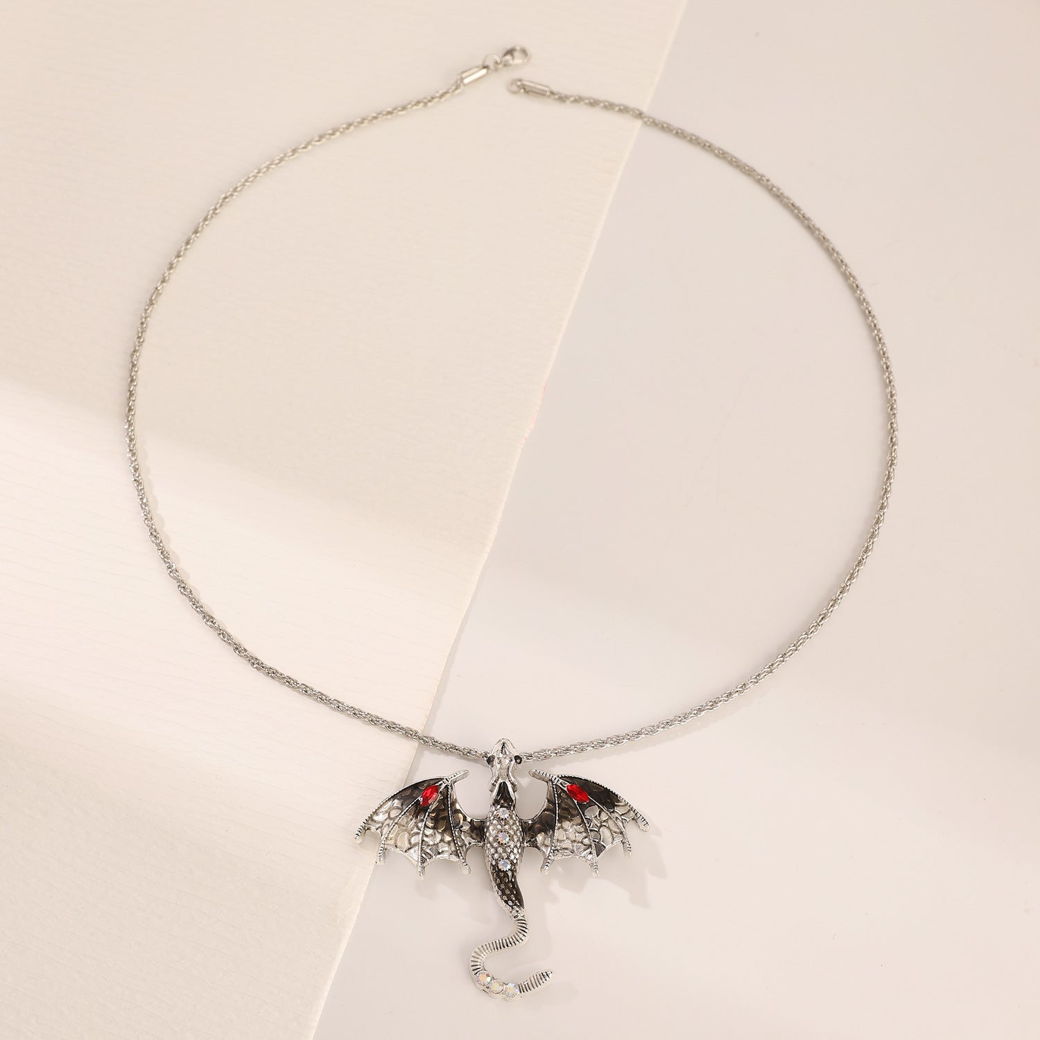 Retro Oil-drop Cartoon Flying Dragon Pendant Hip-hop Rhinestone-studded Necklace For Clubbing