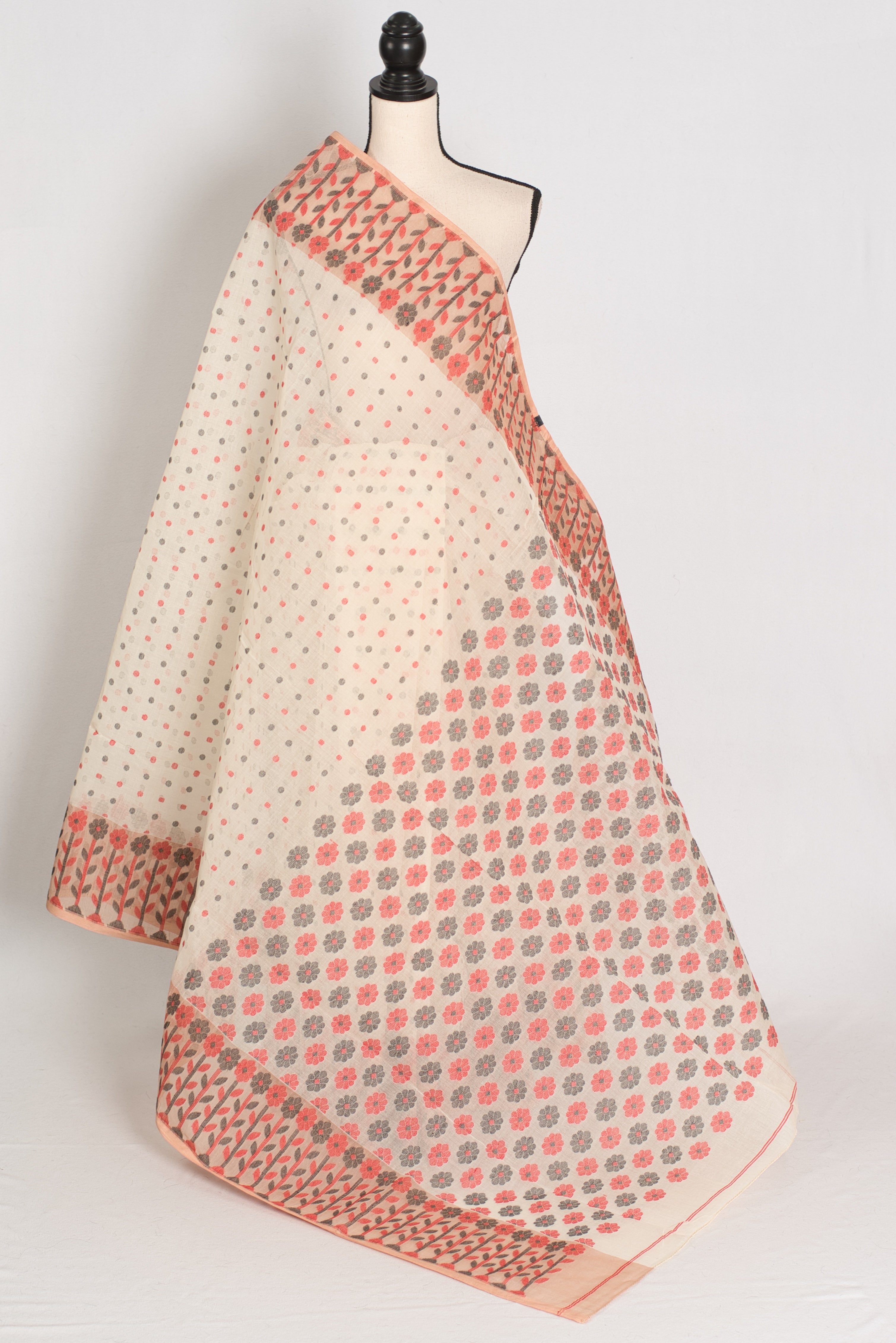 Jaya: Cream & Peach 100% Pure Cotton Jamdani Saree