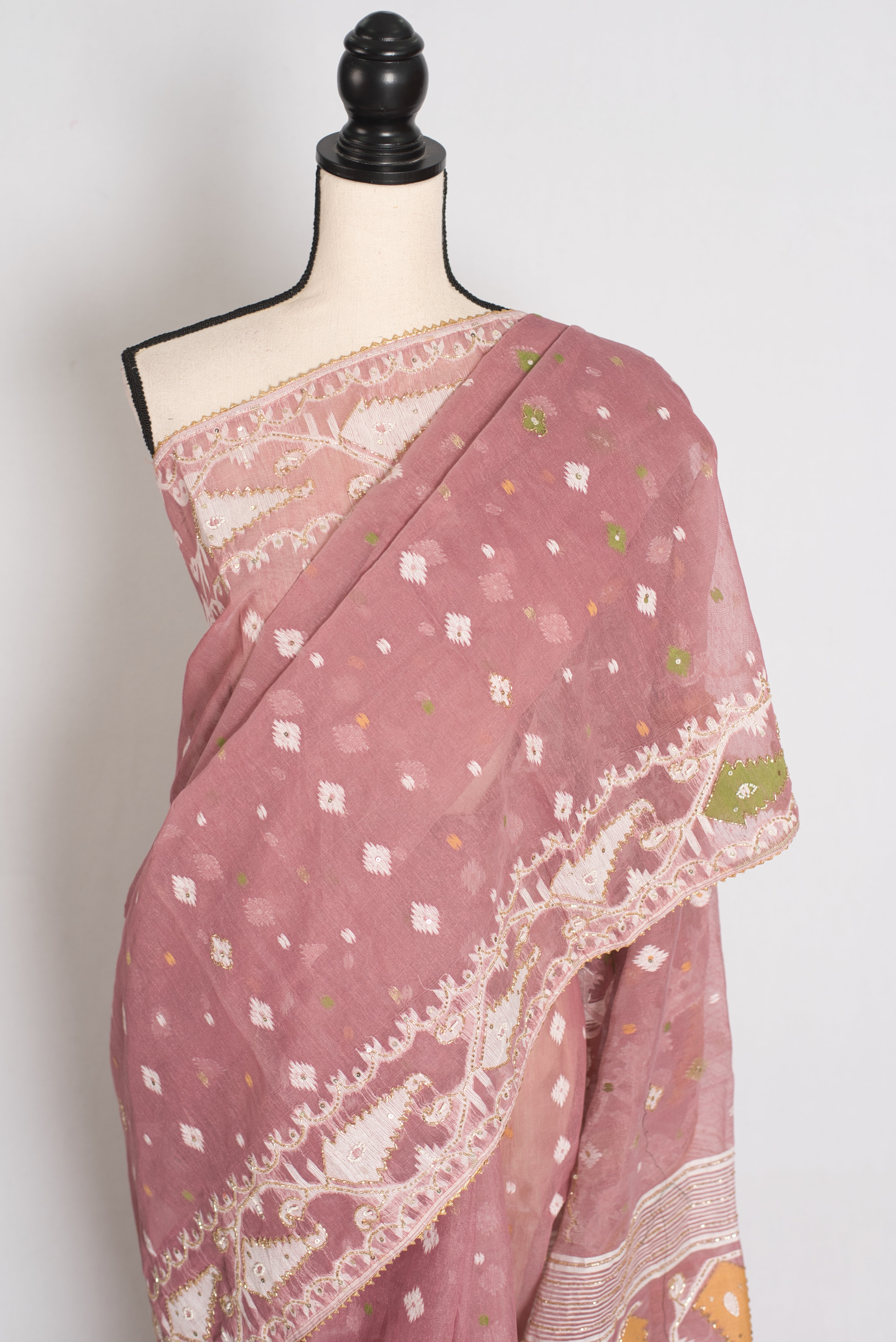 Bithi : Unique Pastel Purple and White Blended Cotton Jamdani Saree