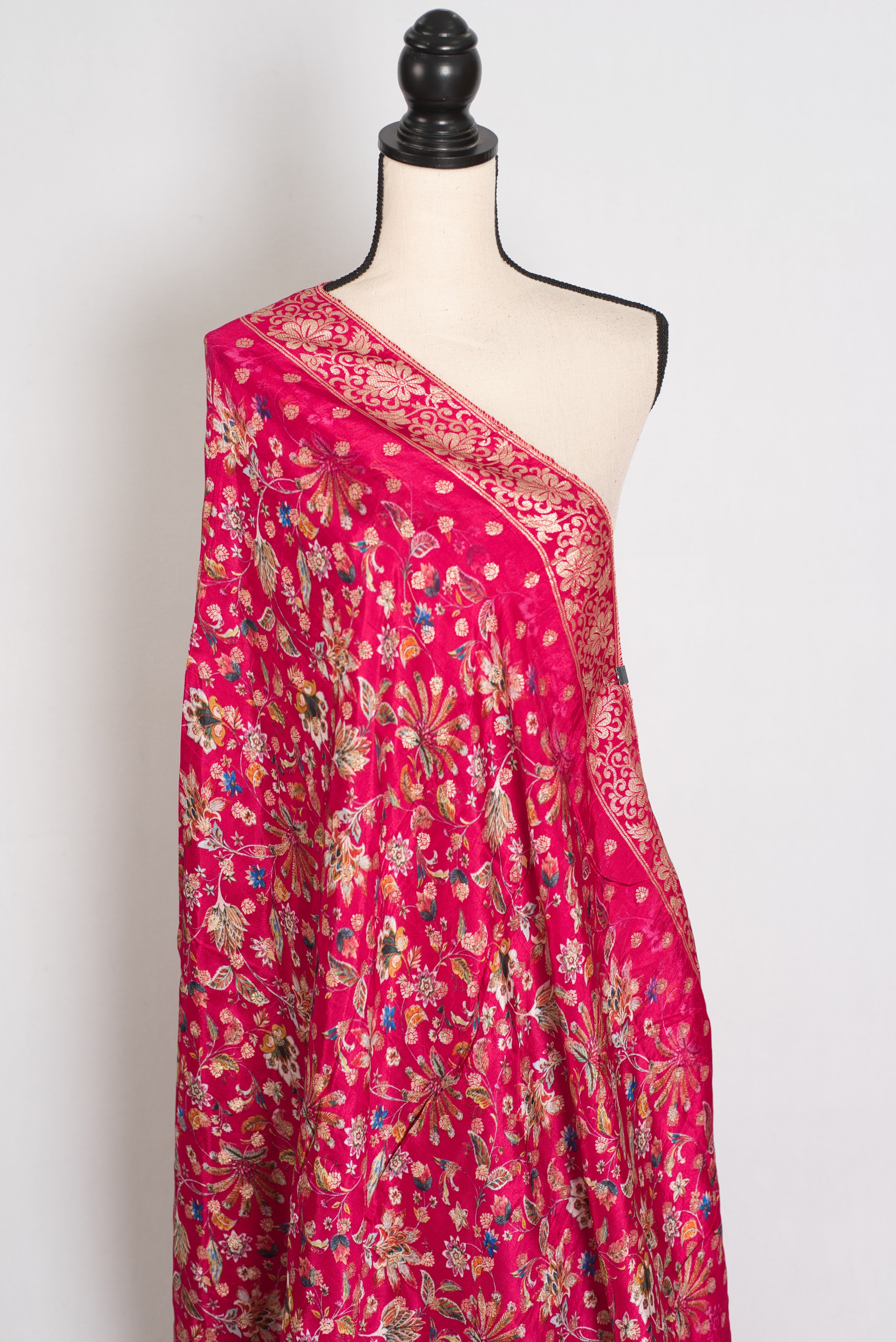 Arifa : Dark Pink Dola Silk Banarasi Dupatta