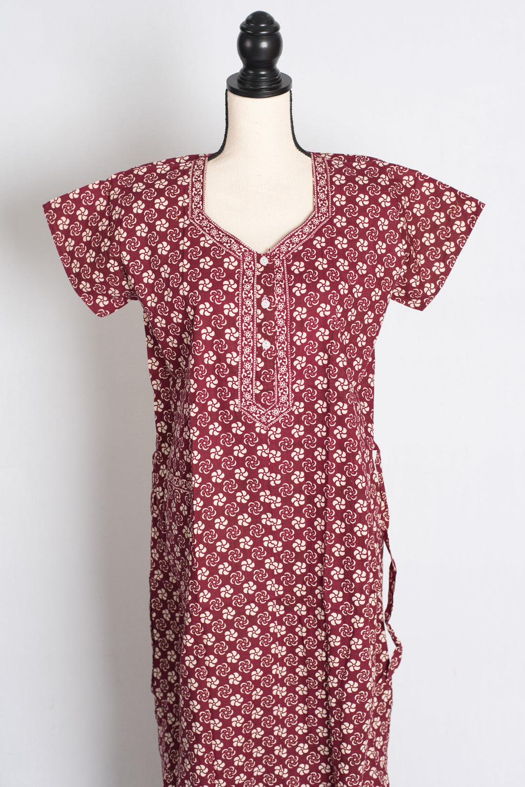 Printed Maroon Pure Cotton Nightwear in Regular Size