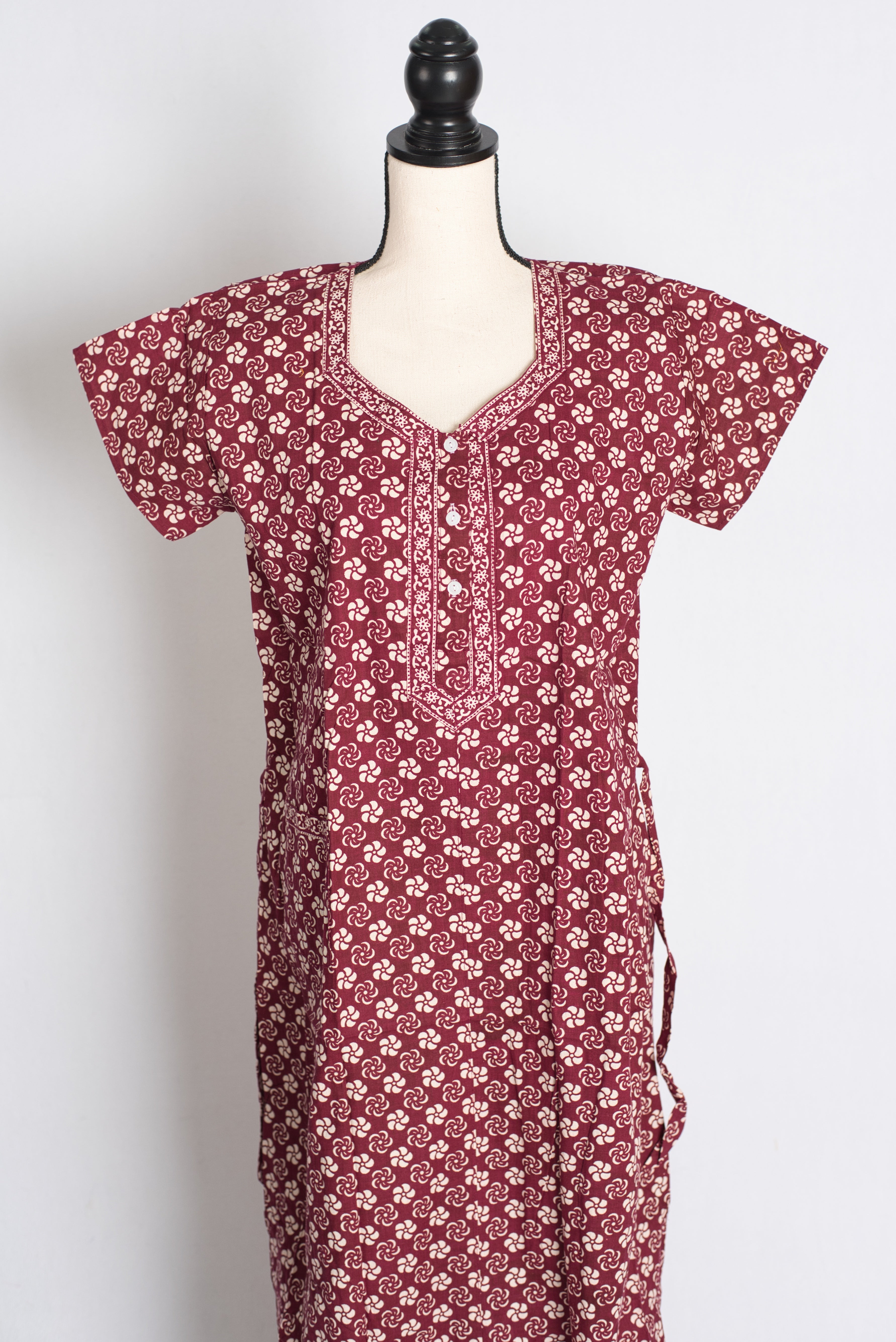Printed Maroon Pure Cotton Nightwear in Regular Size