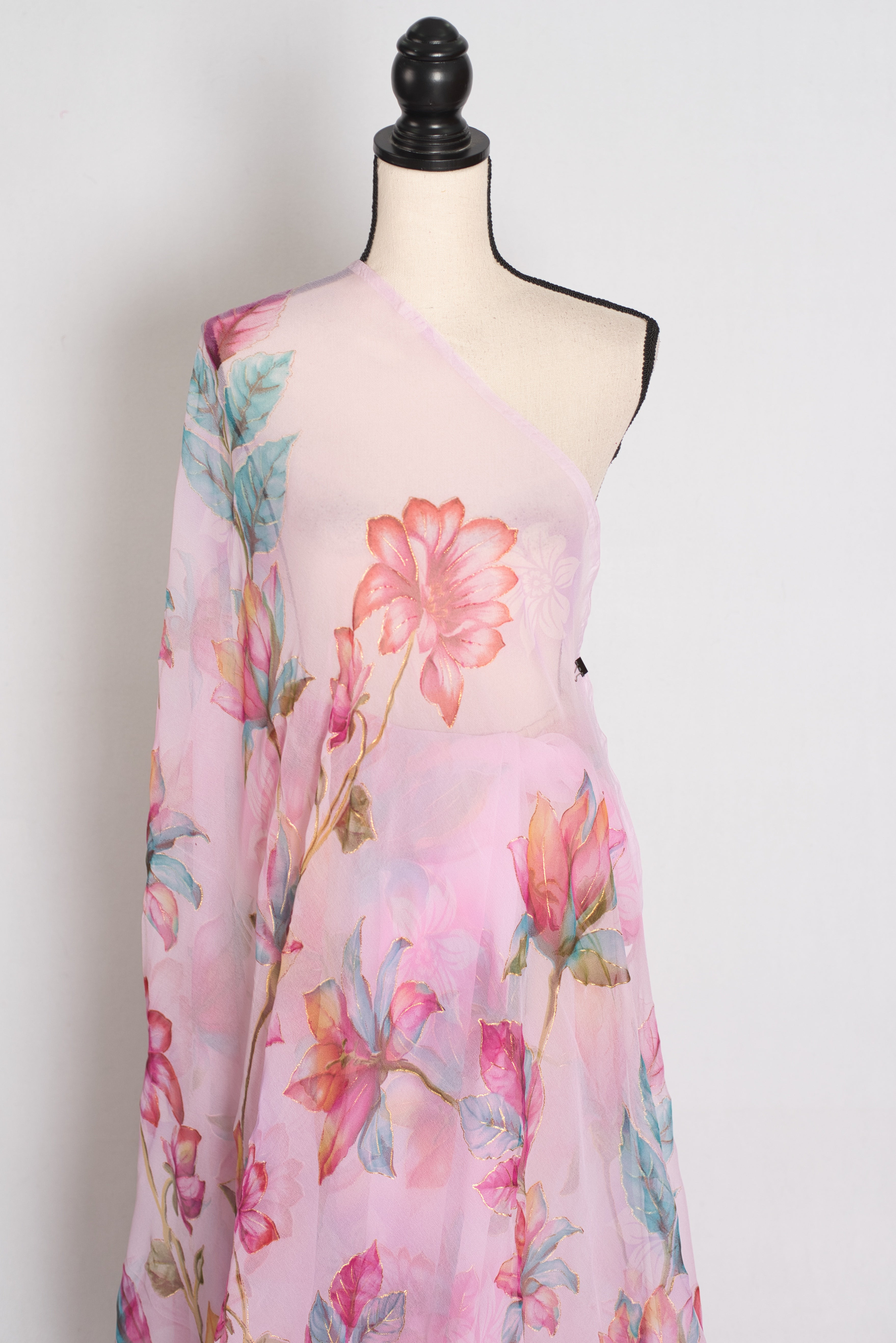 Lia : Pink Floral Printed Chiffon Saree – Budget-Friendly Summer Drape