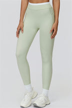 The Canyon Sports Bra Leggings 2-Piece Set