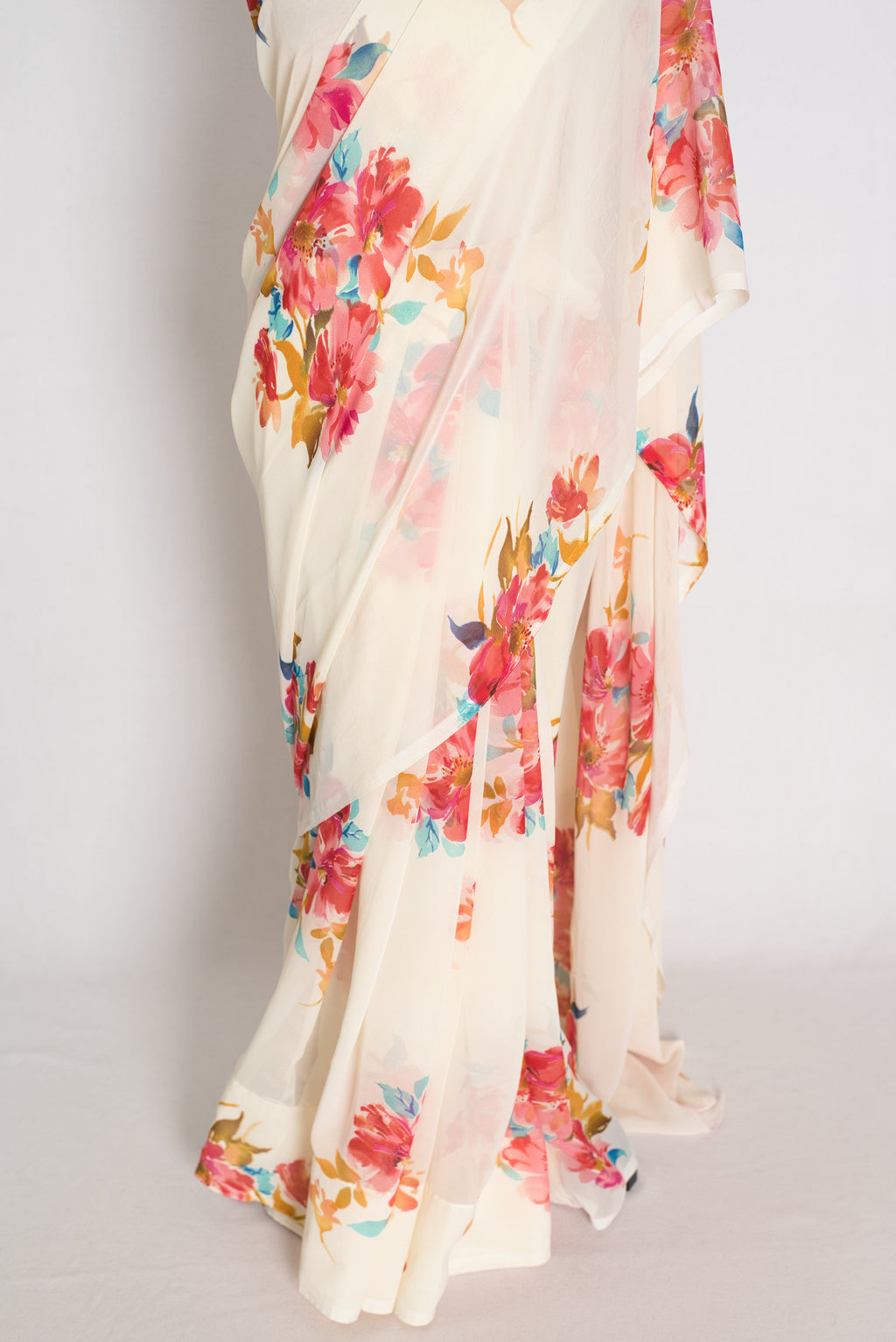Liza : Cream and Red Floral Printed Chiffon Georgette Saree