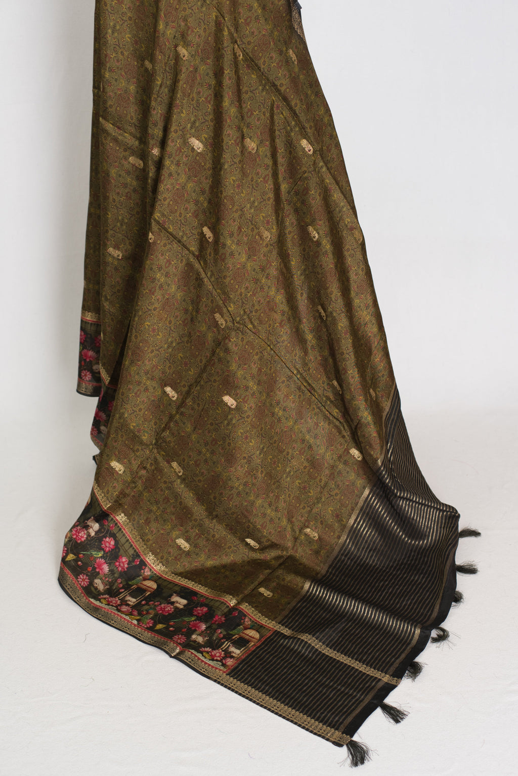 Dilshad | Henna Green Dola Silk Banarasi Saree | Perfect for Mehendi Ceremony