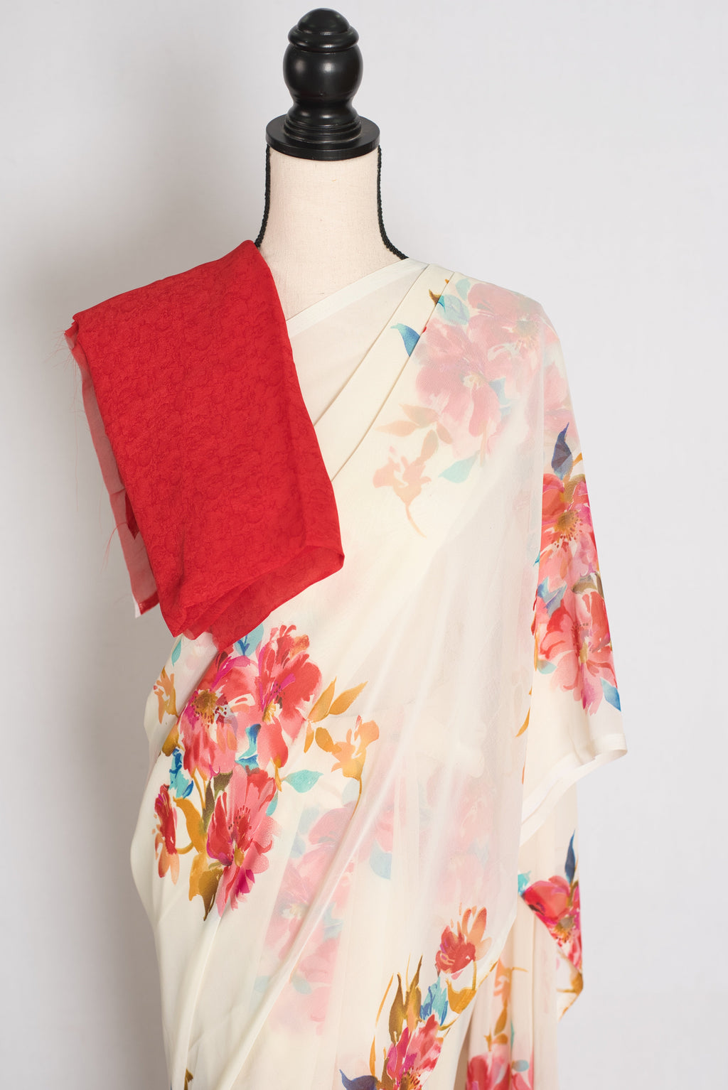 Liza : Cream and Red Floral Printed Chiffon Georgette Saree