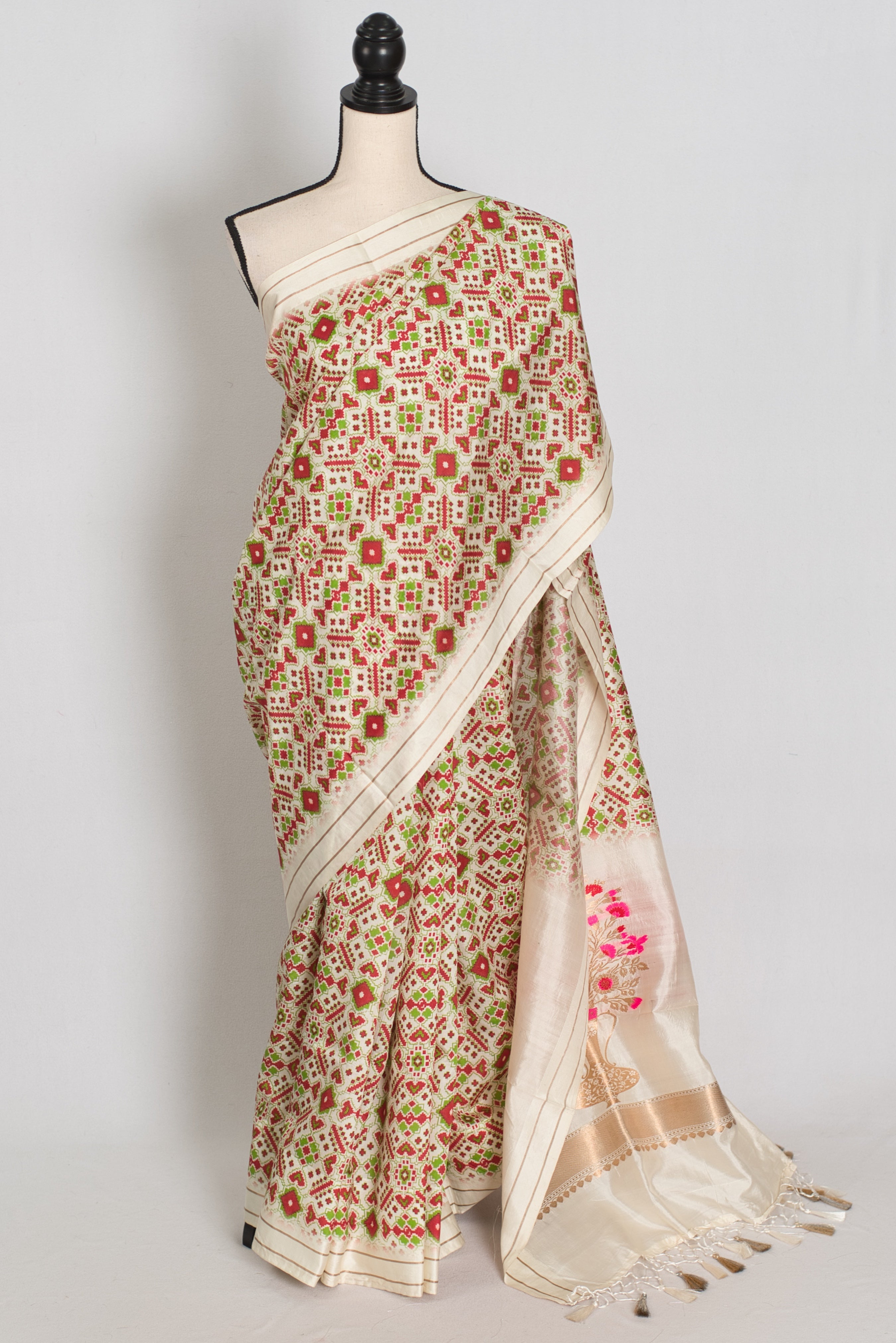 Ira : Off-White Ikkat Print Banarasi Katan Silk Saree – 38 Size Blouse