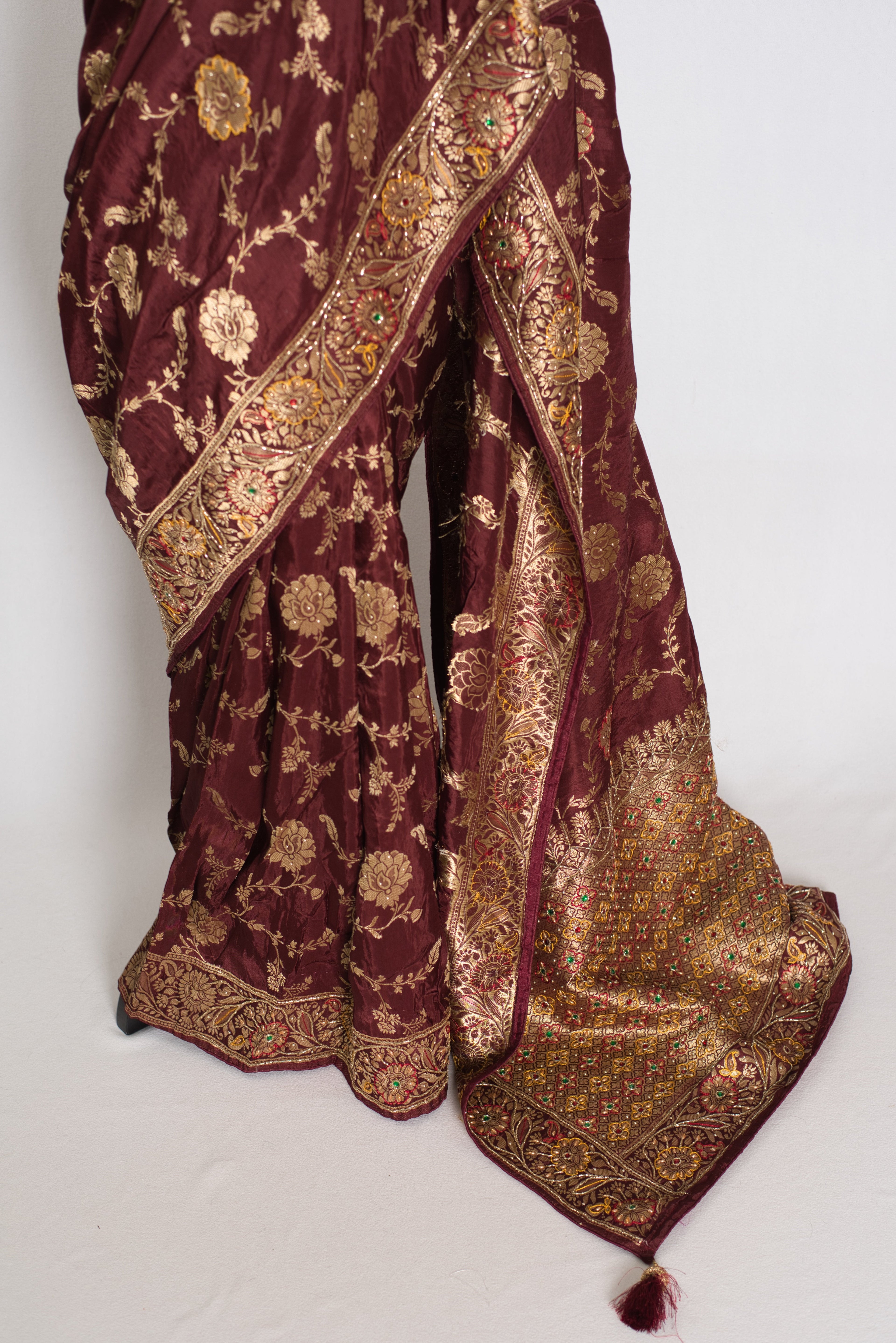 Shruti : Coffee Brown Dola Silk Banarasi Saree with 38 Size Blouse