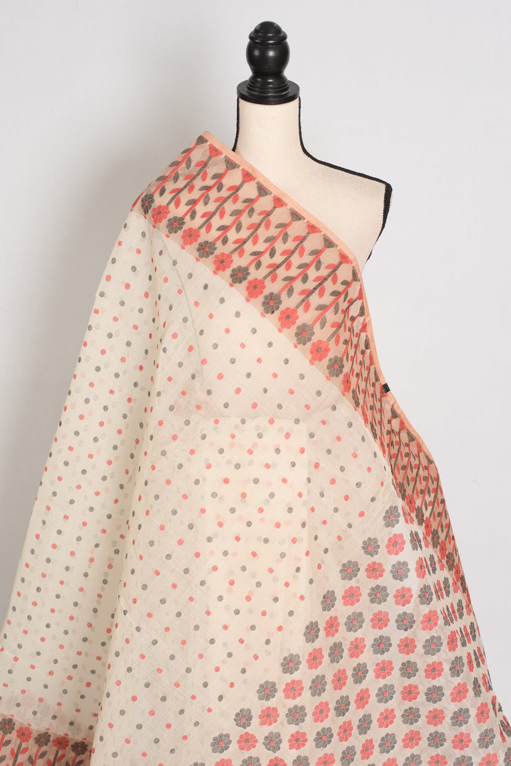 Jaya: Cream & Peach 100% Pure Cotton Jamdani Saree