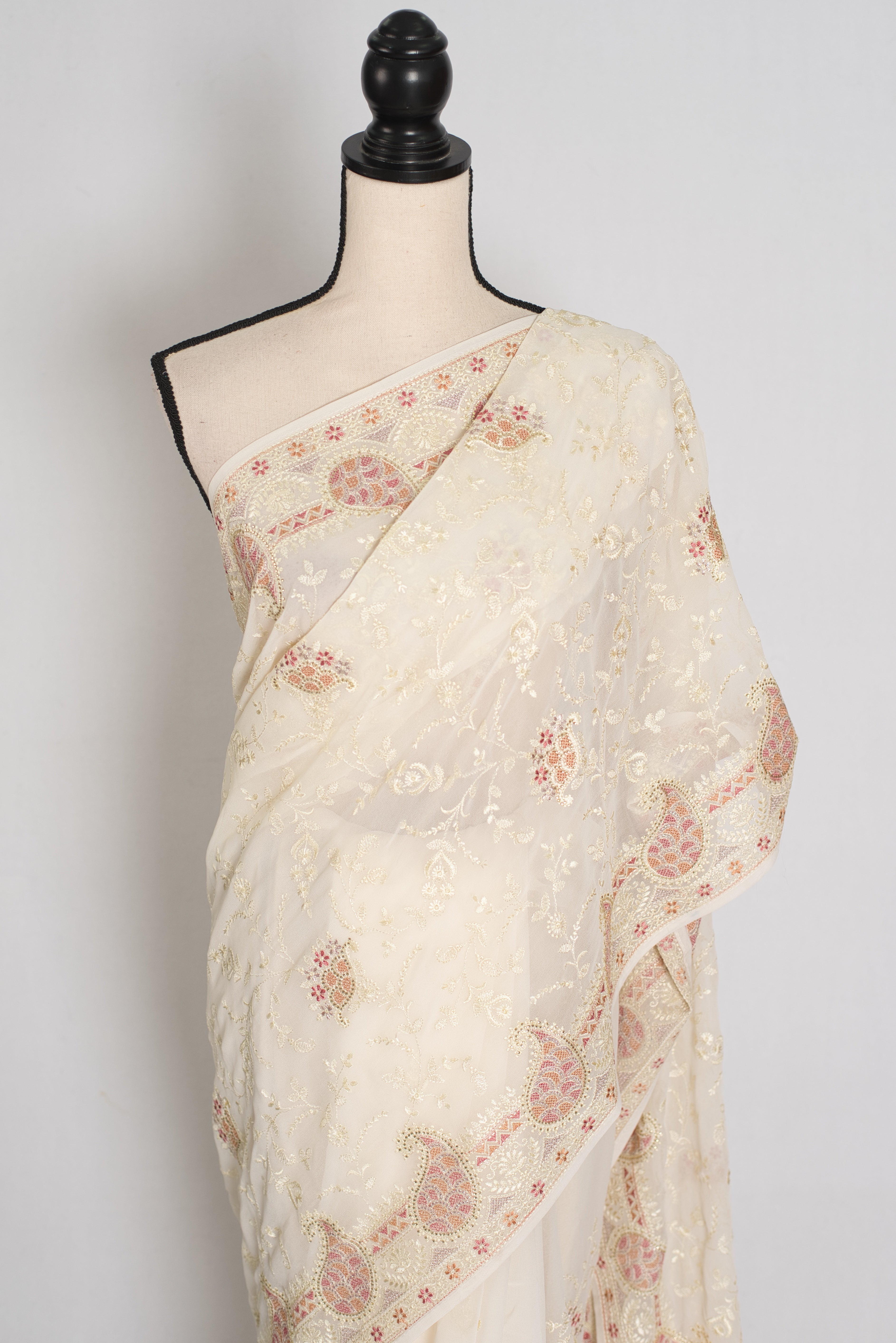Shaba : Off-White Georgette Embroidered Cocktail Partywear Saree