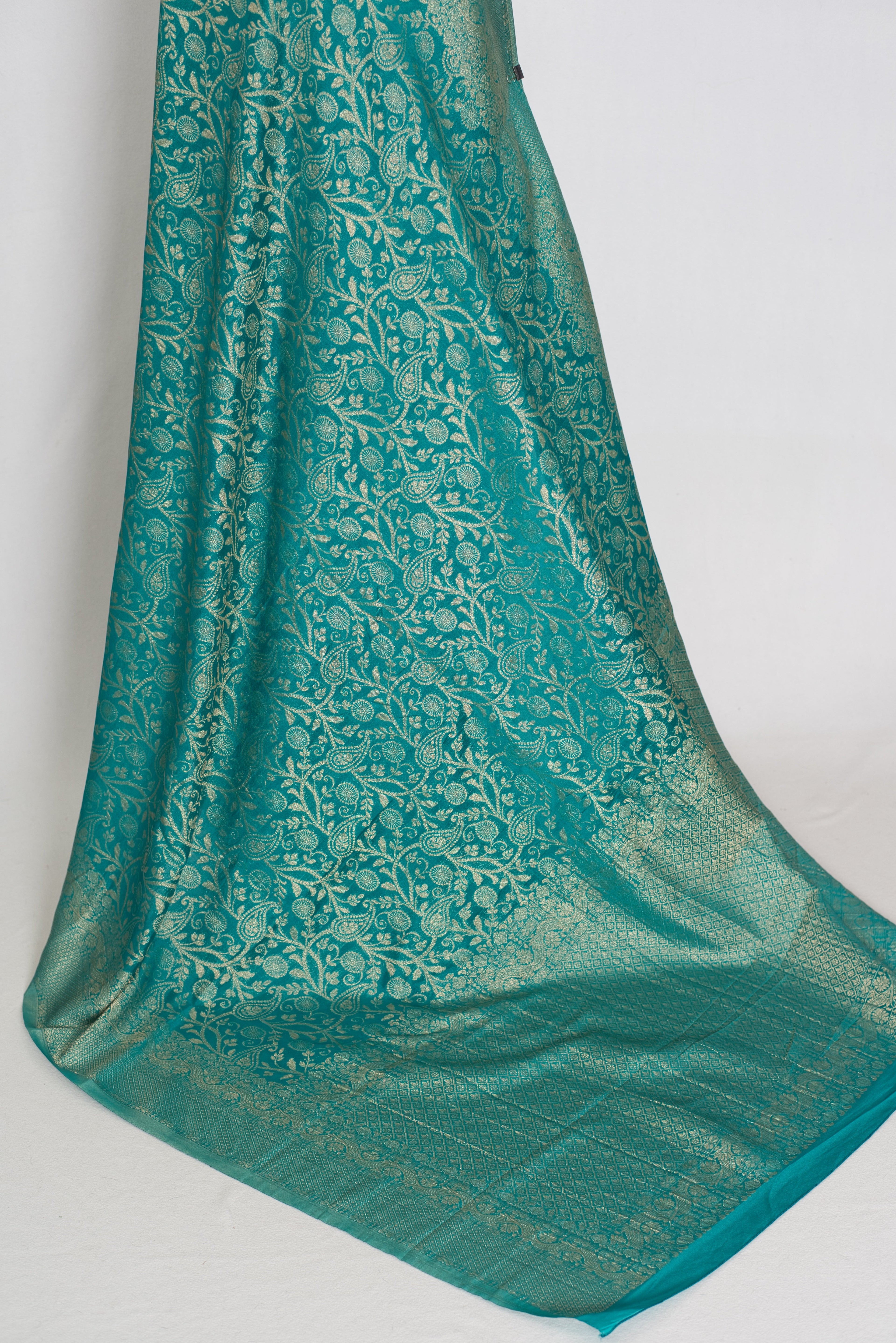 Rini | Rama Green Semi Georgette Banarasi Saree | Pre-Stitched Size 36 Blouse