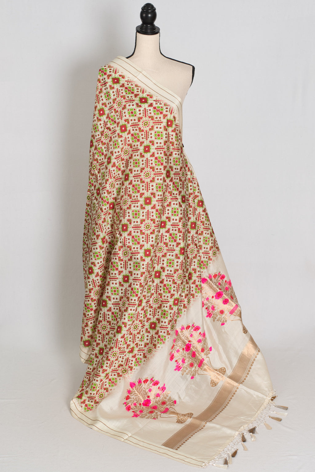 Ira : Off-White Ikkat Print Banarasi Katan Silk Saree – 38 Size Blouse