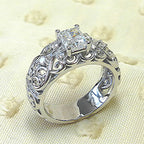 Womens Retro Court-Style Hollowed-Out Zircon Ring
