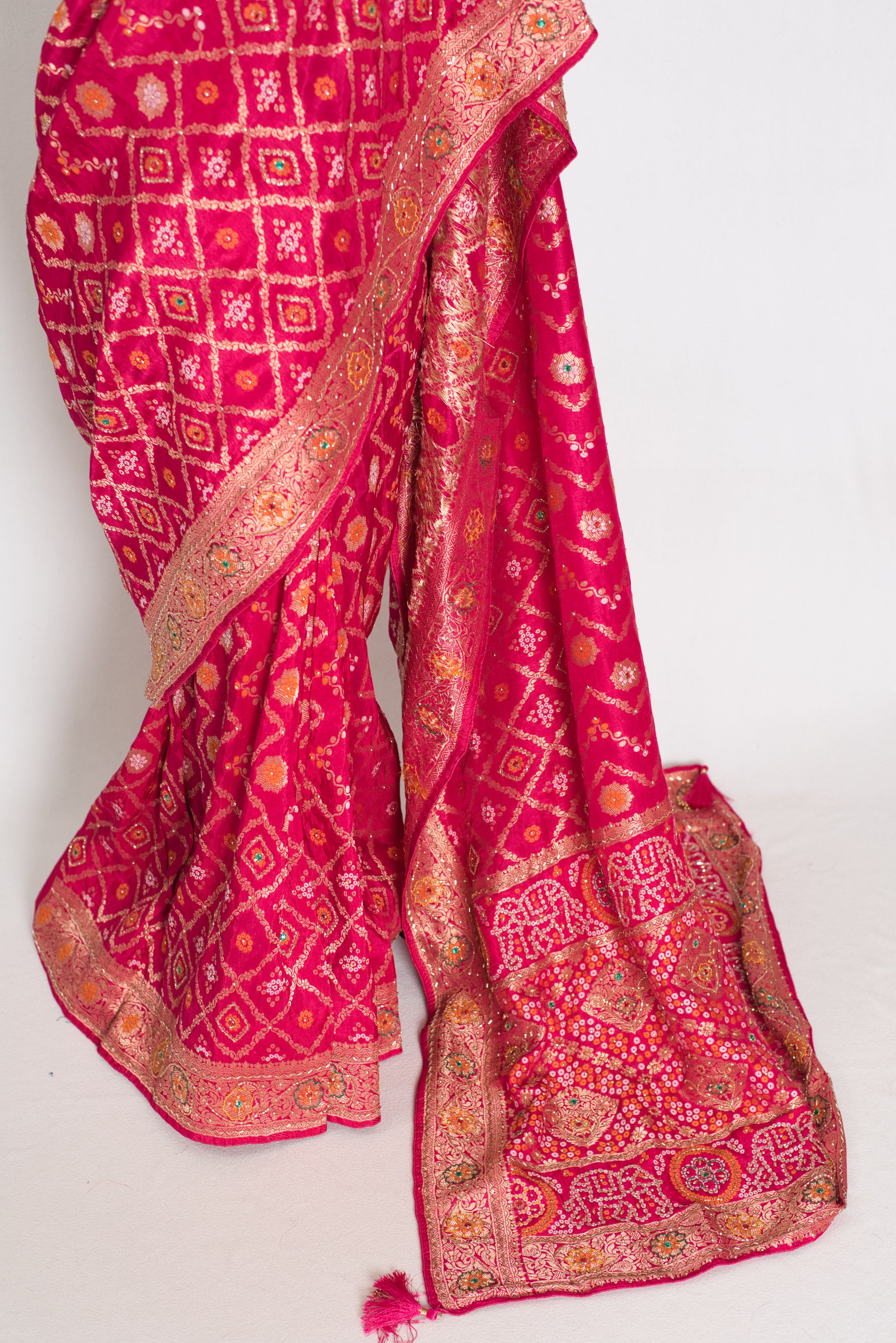 Liza | Dark Pink Hand Embroidery Soft Dola Silk Banarasi Saree