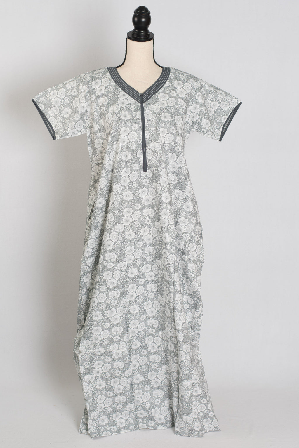 Printed Gray Pure Cotton Nightwear in Regular Size