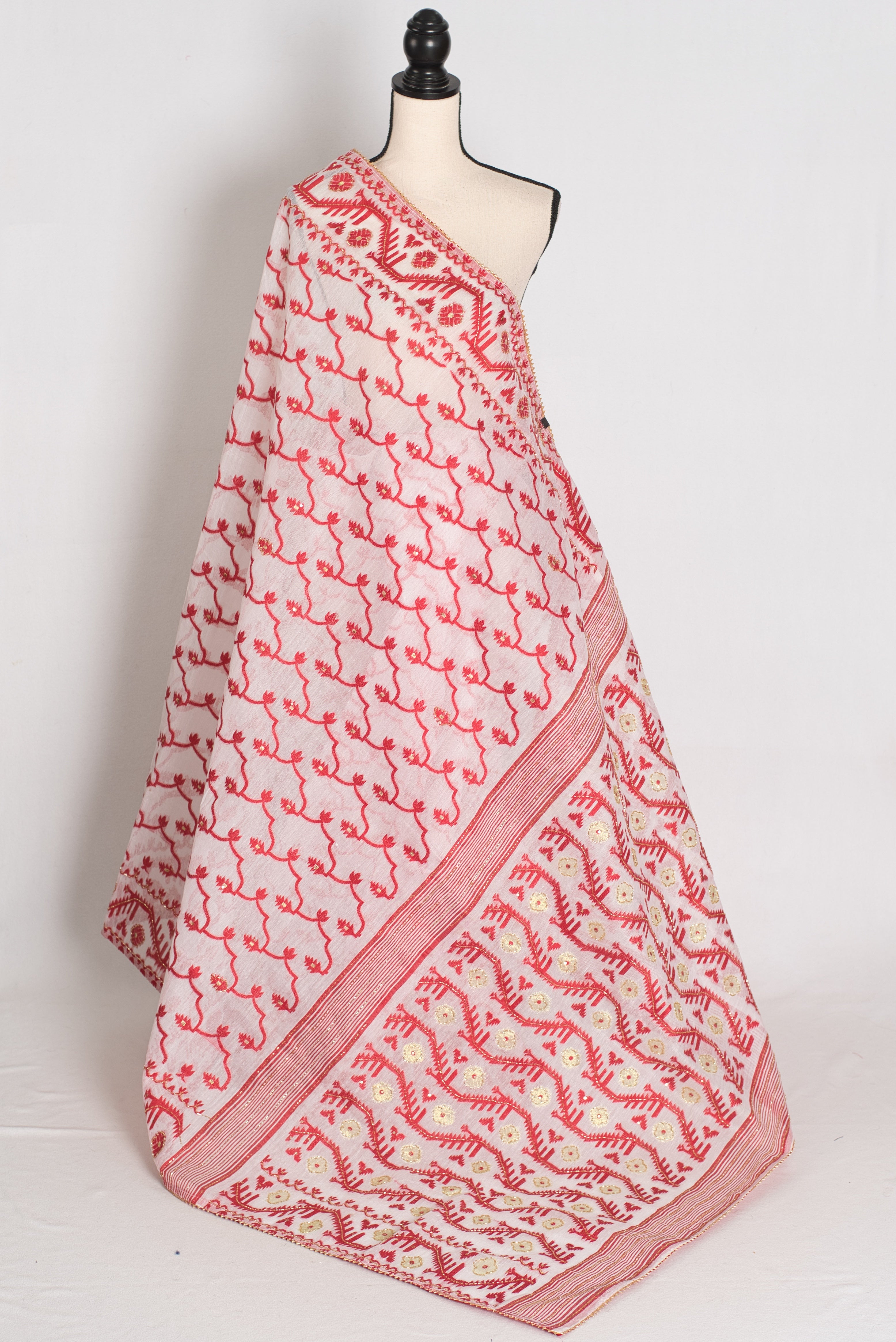 Rai : White and Red Blended Cotton Jamdani Saree, Bengali Durga Puja Look