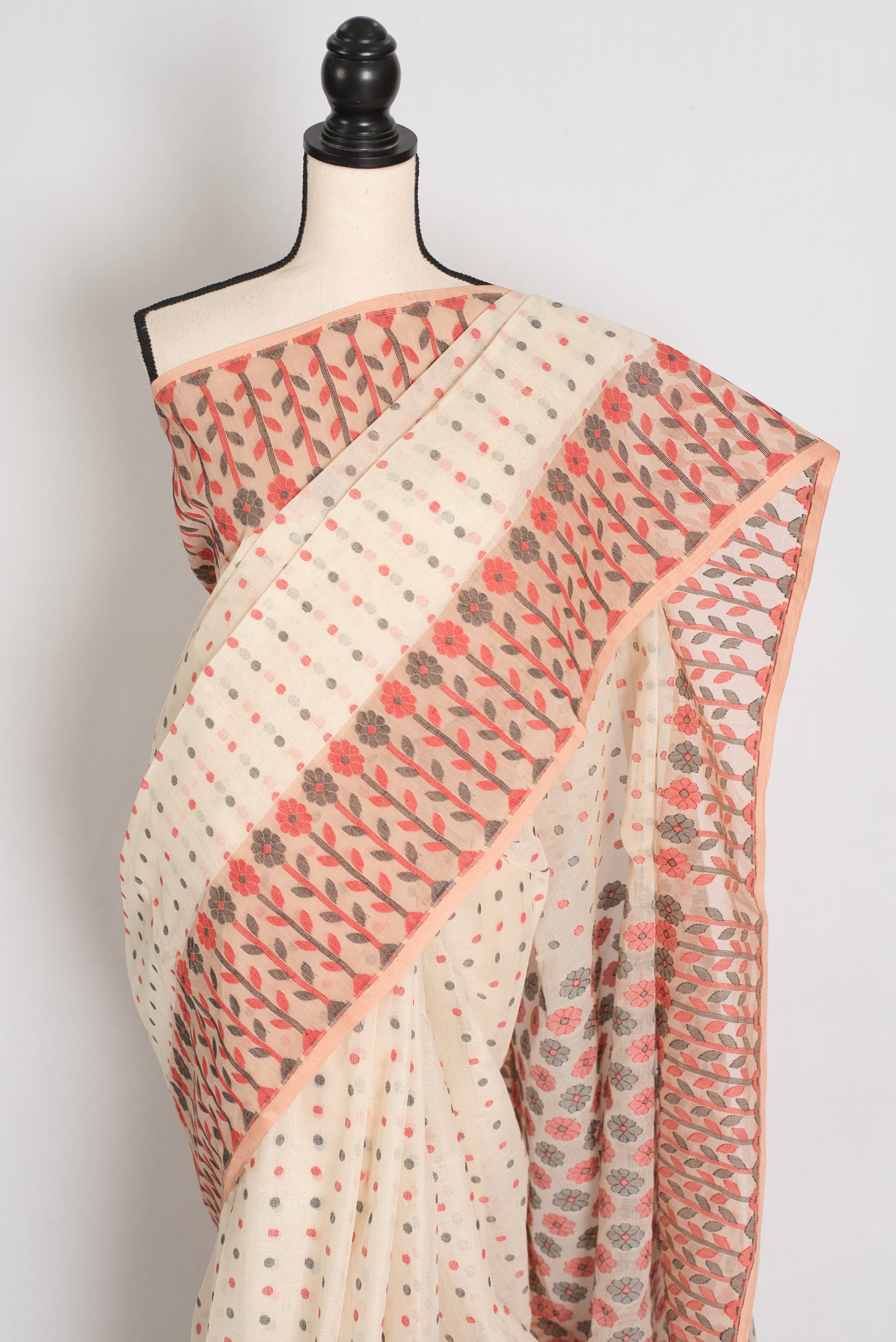 Jaya: Cream & Peach 100% Pure Cotton Jamdani Saree