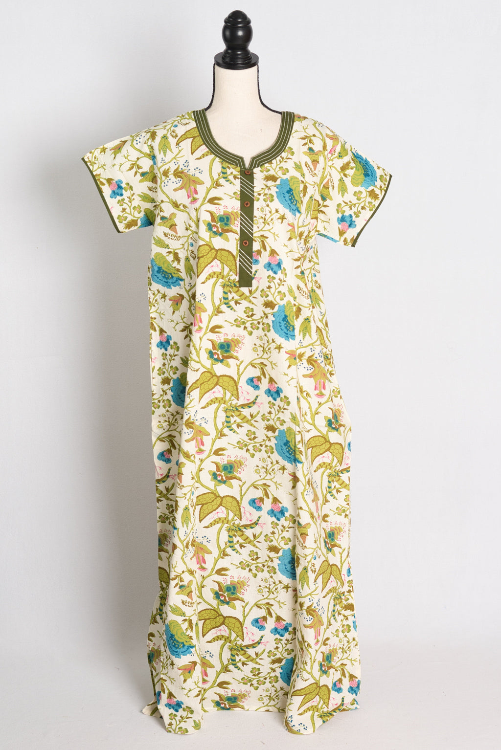 Printed White and Green Cotton Nightwear in Regular Size — Style A (Jan)