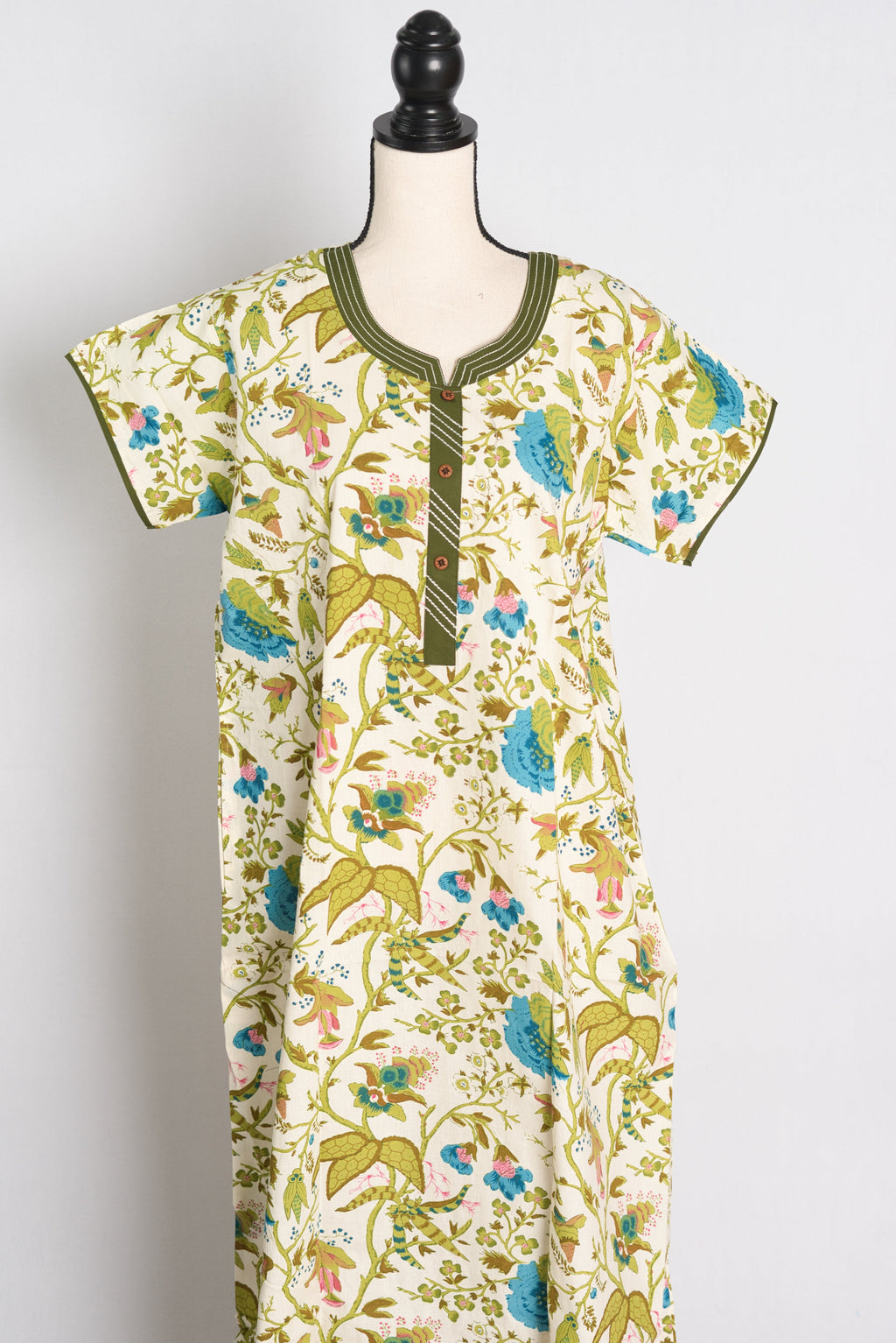 Printed White and Green Cotton Nightwear in Regular Size — Style A (Jan)