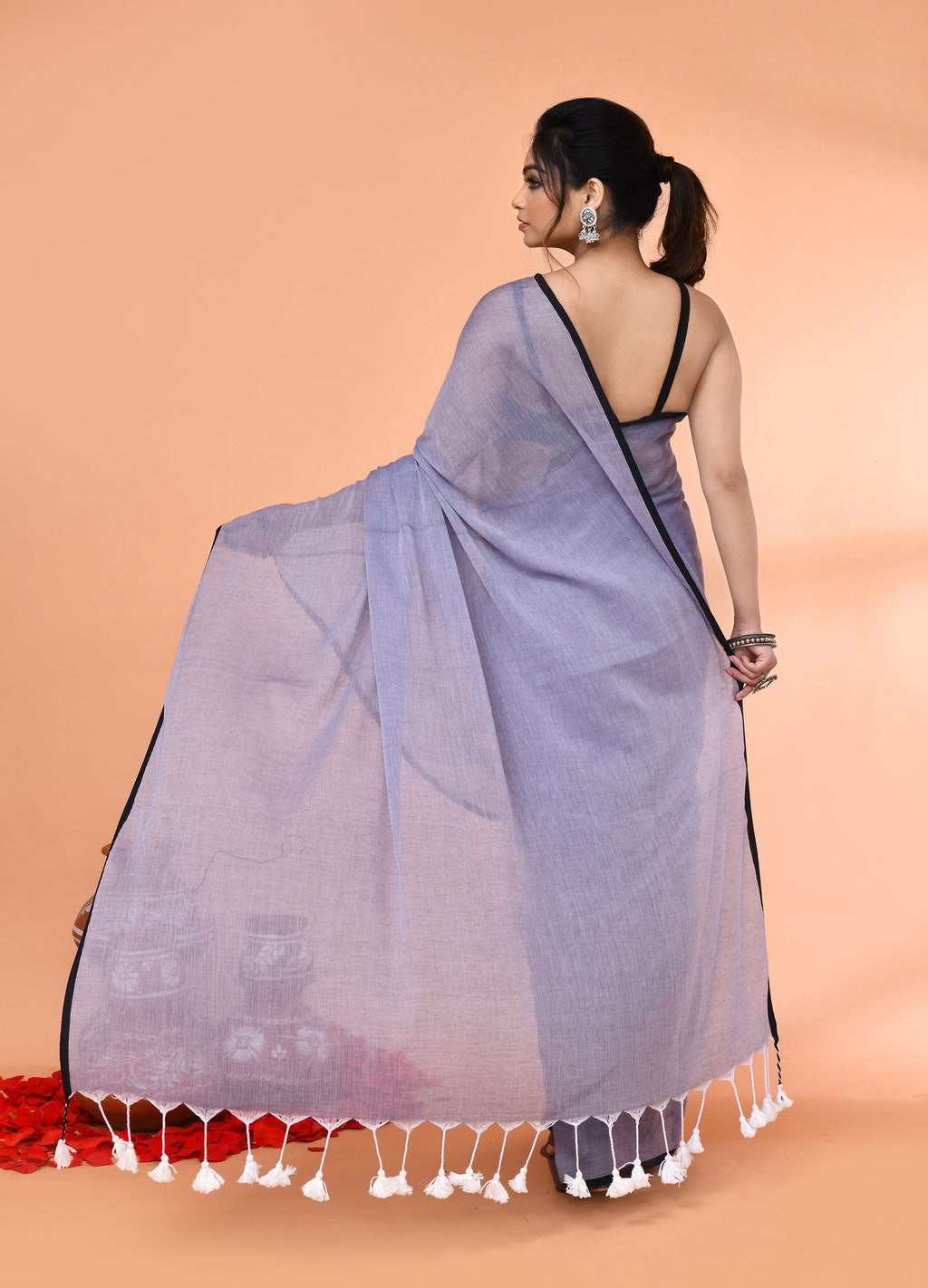 Piyari Fashion Grey Mulmul Cotton Saree With Tassels