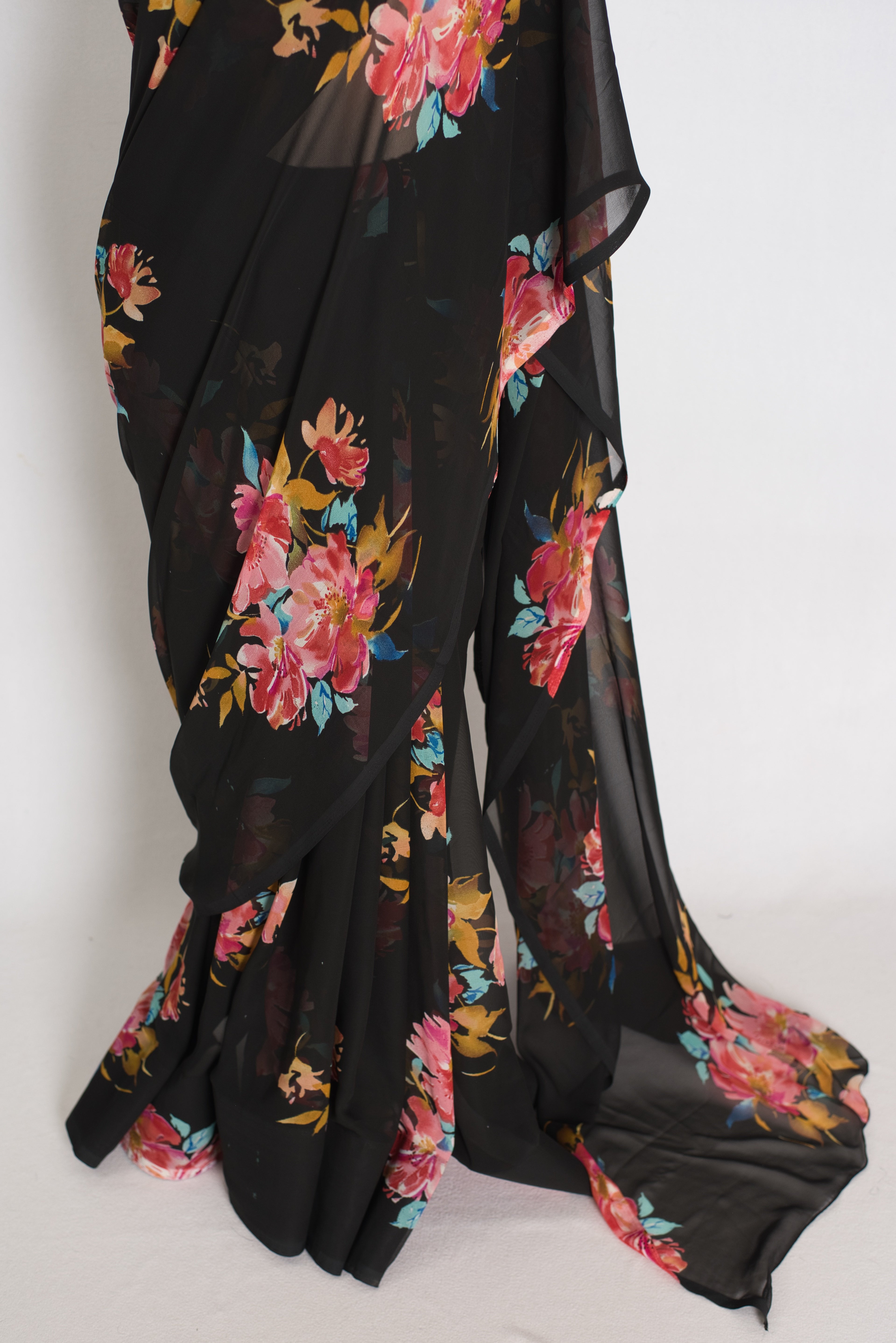 Nita : Black Floral Printed Chiffon Georgette Saree