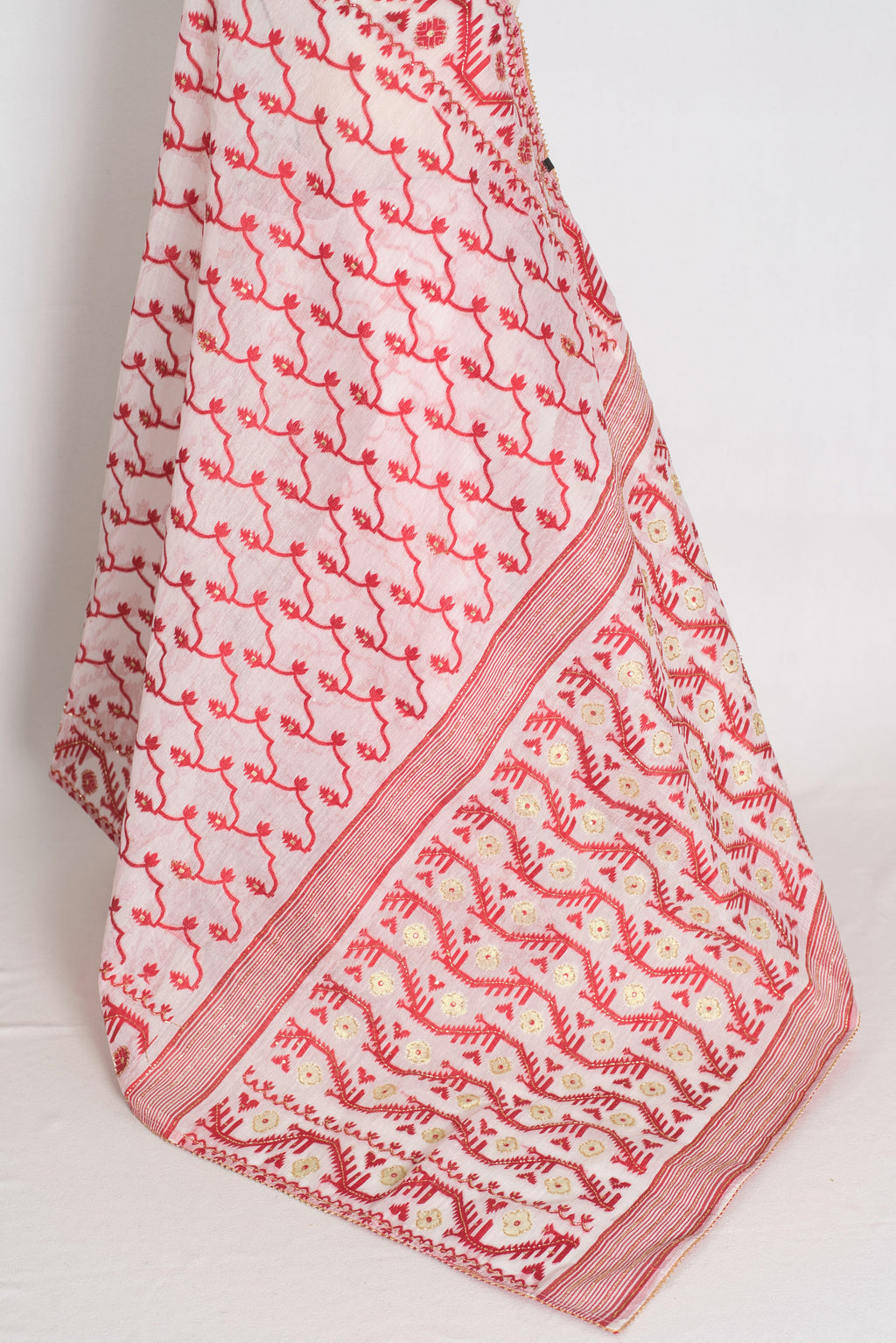 Rai : White and Red Blended Cotton Jamdani Saree, Bengali Durga Puja Look