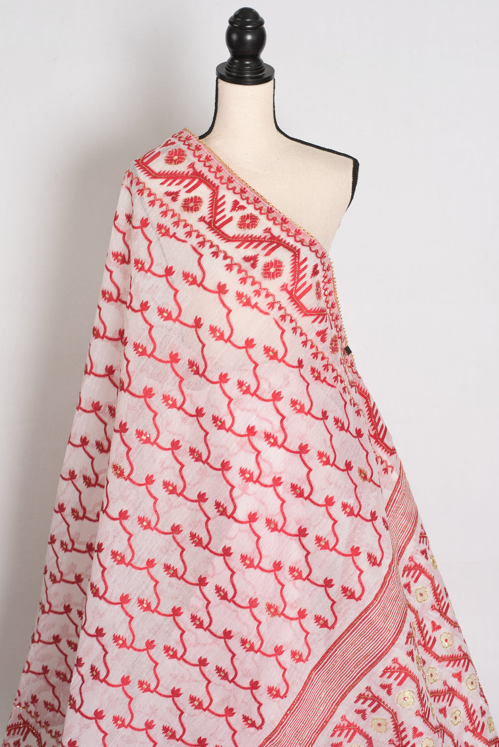 Rai : White and Red Blended Cotton Jamdani Saree, Bengali Durga Puja Look