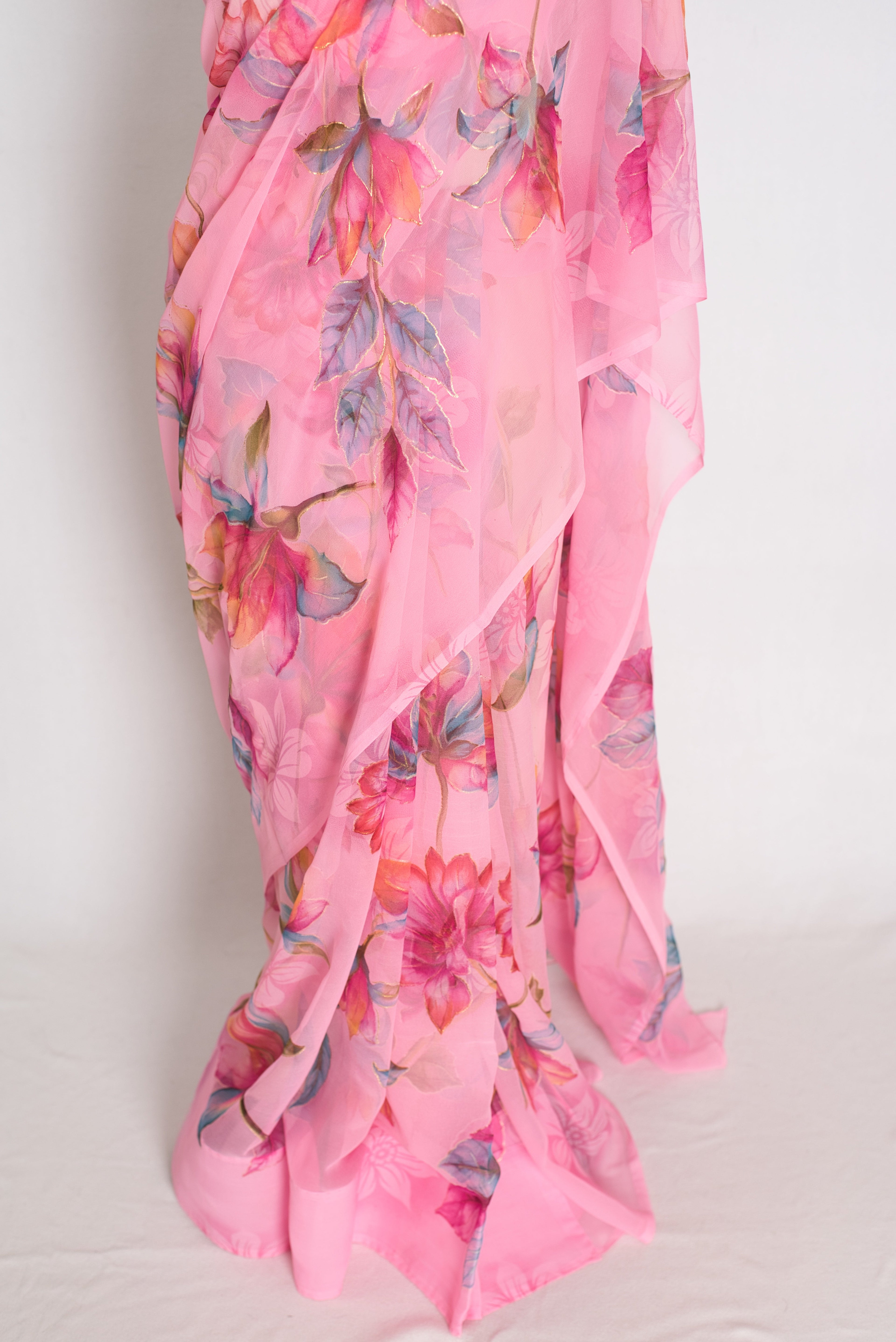 Mou : Bubble Gum Pink Floral Printed Chiffon Saree, Budget-Friendly Summer Drape