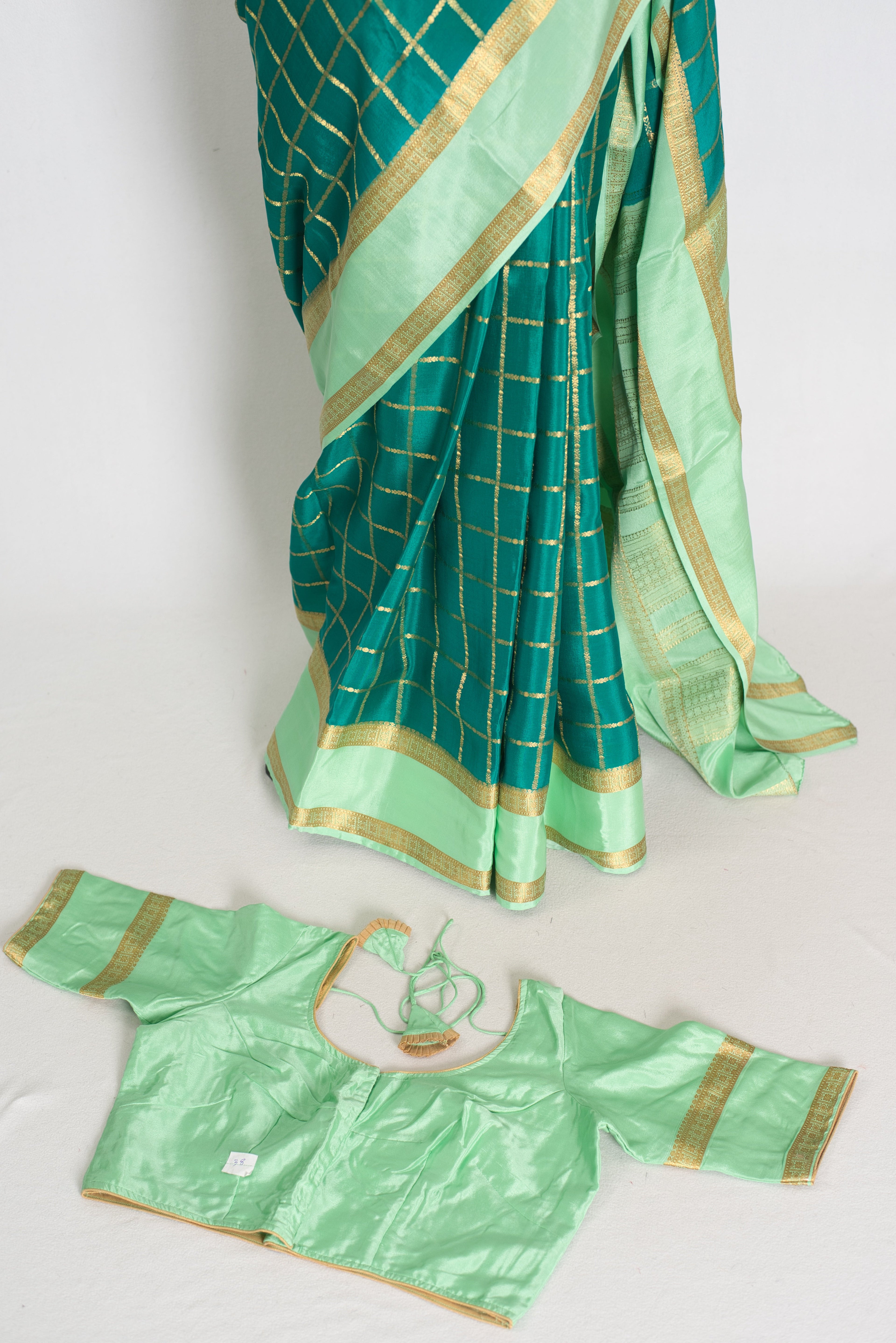 Sutra | Rama Green and Gold 110 gms Mysore Crepe Silk Saree | 38 Size Blouse