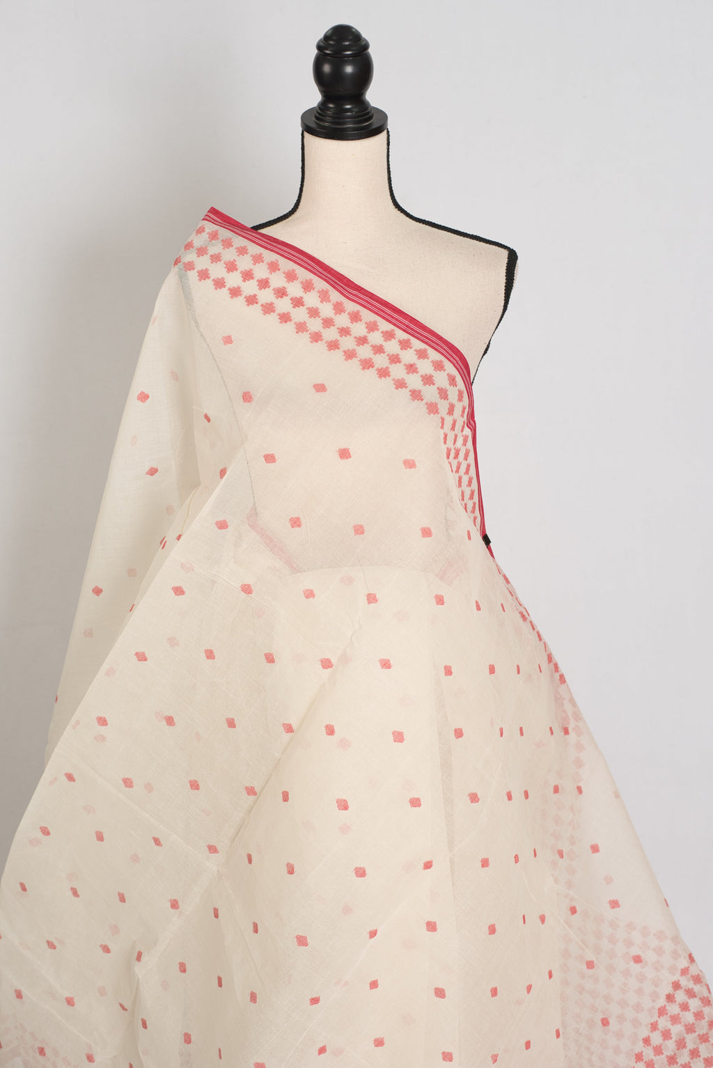 Jamini | Traditional White & Red Bengal Cotton Jamdani Saree