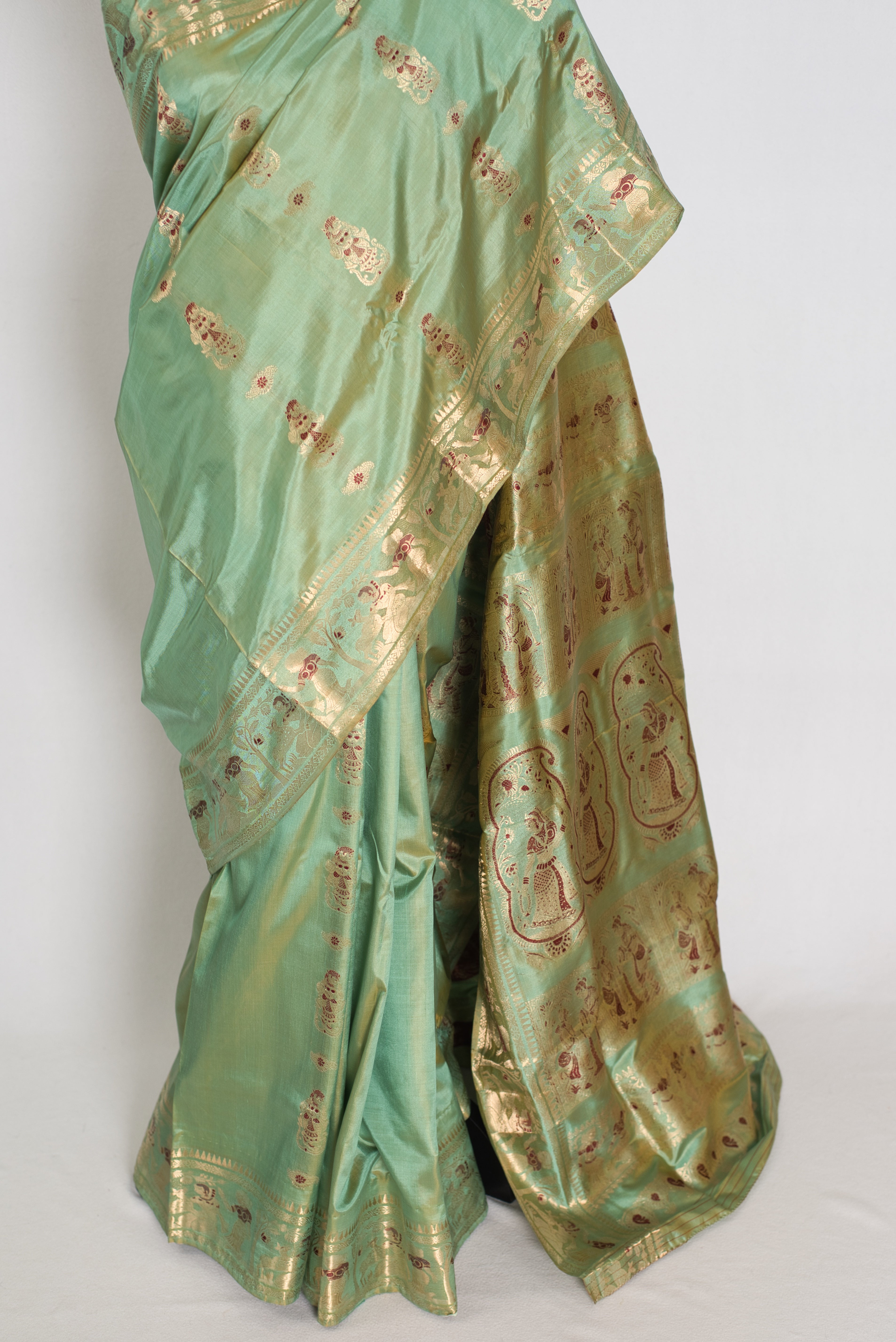 Vibha | Pastel Sea Green Handwoven Minakari Swarnachari Saree | 40 Size Blouse