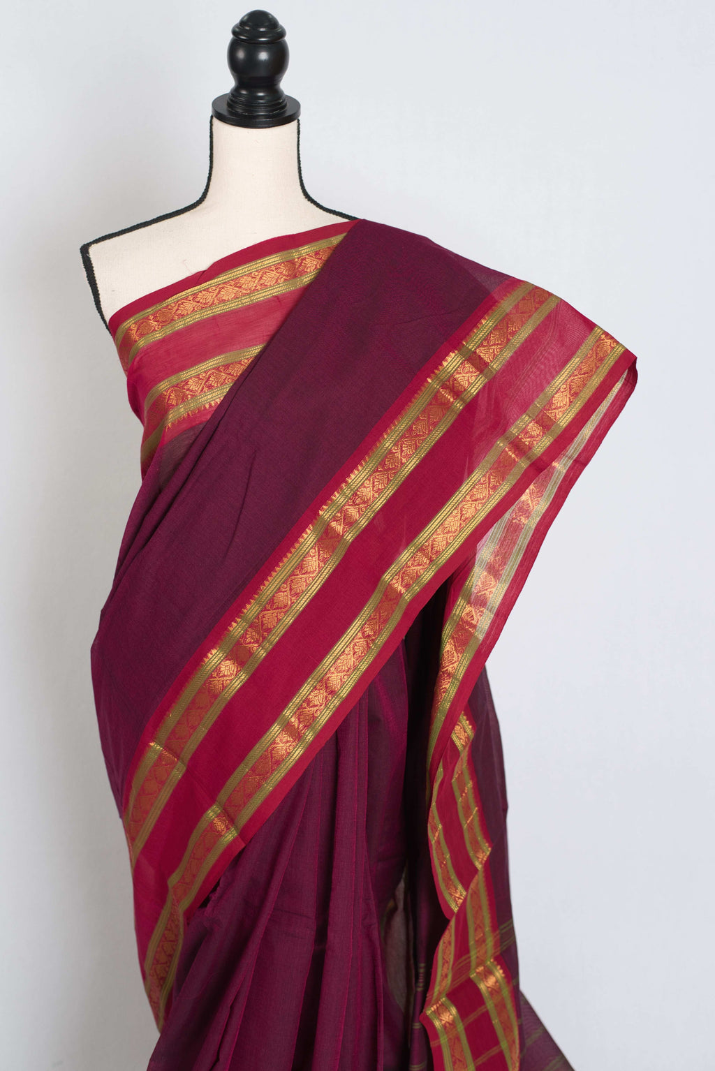 Kalyani : Handwoven Kanchi Cotton Saree in Maroonish Purple
