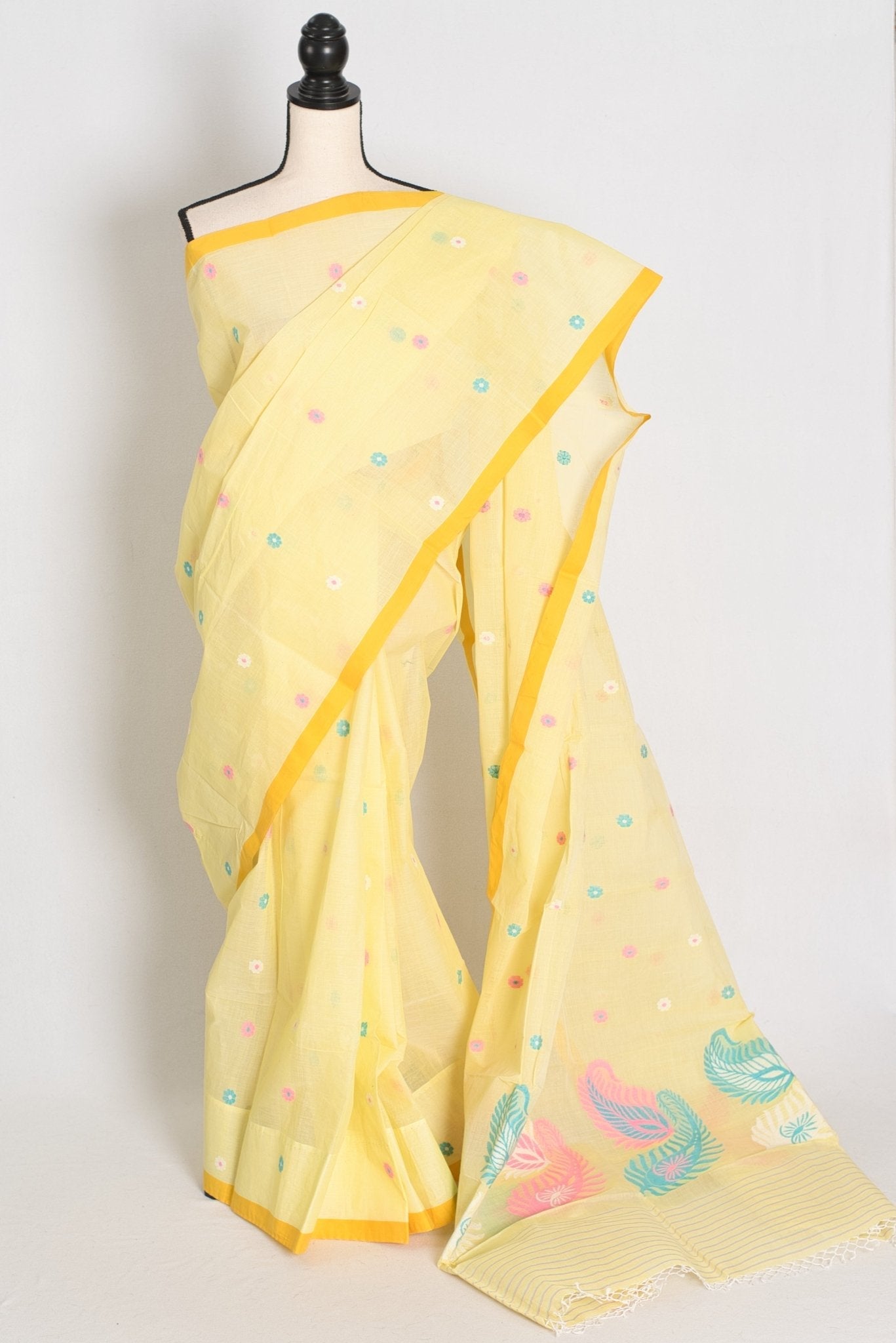 Bhumi: Light Yellow Pure Bengal Cotton Jamdani Saree - Handloom Tant