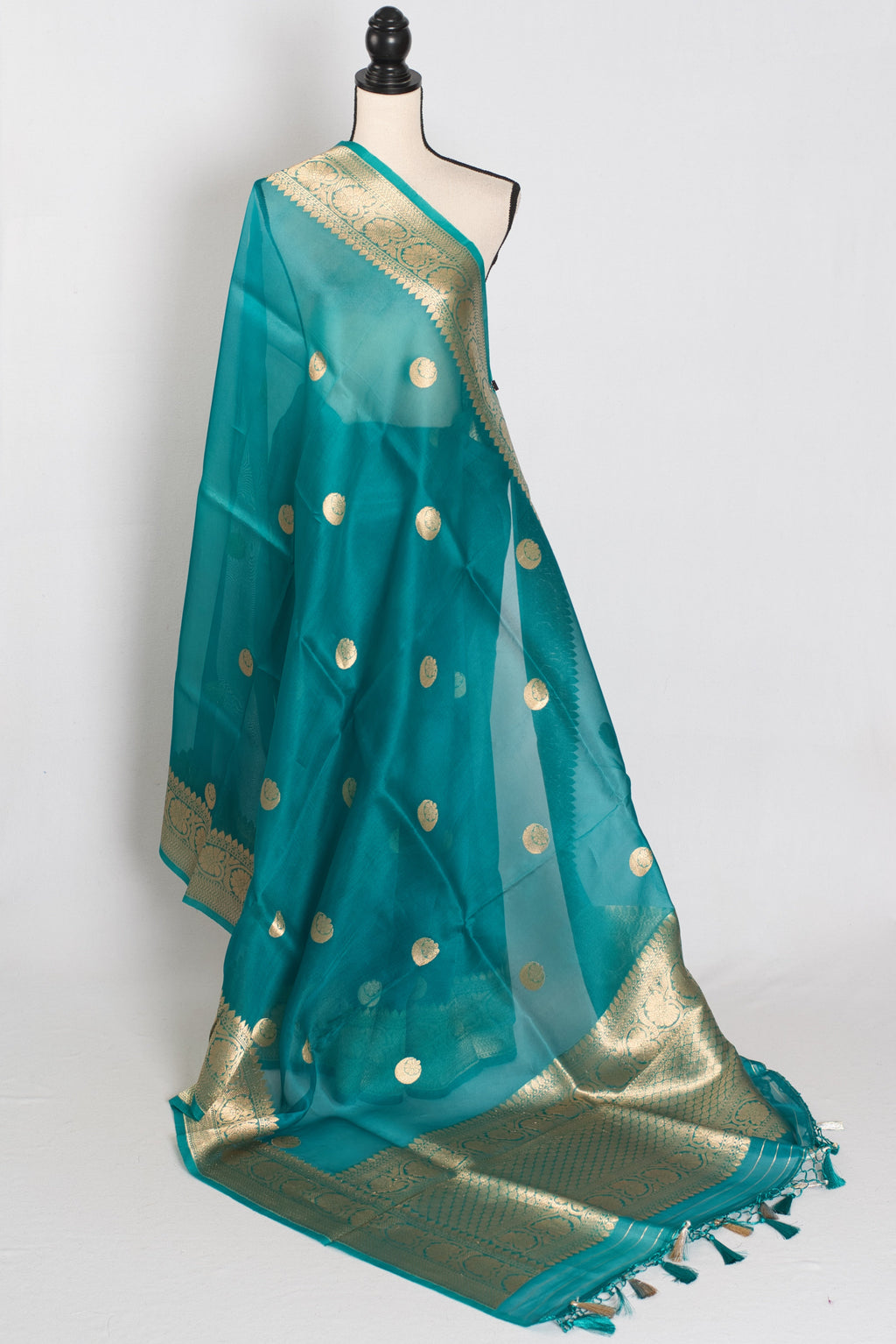 Ritaja : Rama Green and Gold Kora Organza Banarasi Saree with 38 Size Blouse