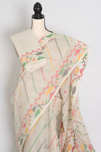 Durga: Cement White Bengal Cotton Jamdani Saree with Blouse