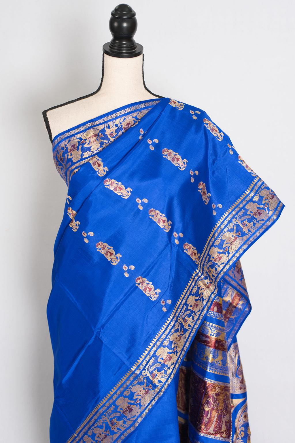 Nila | Royal Blue and Gold Handwoven Swarnachari Pure Silk Saree