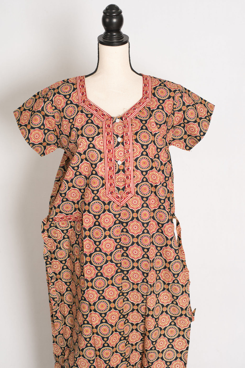 Pure Cotton Black Kalamkari Printed Long Nighty in Regular Size
