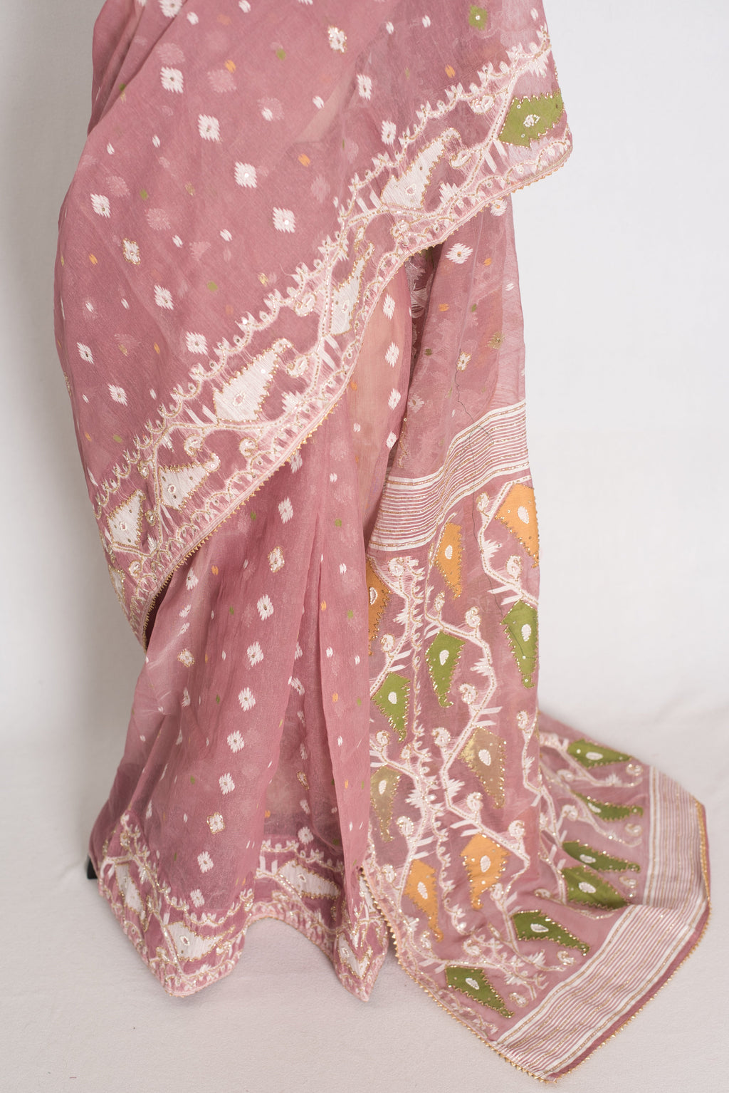 Bithi : Unique Pastel Purple and White Blended Cotton Jamdani Saree