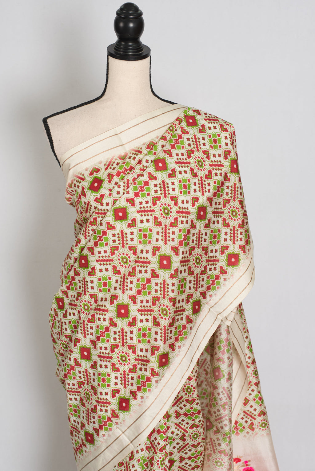 Ira : Off-White Ikkat Print Banarasi Katan Silk Saree – 38 Size Blouse