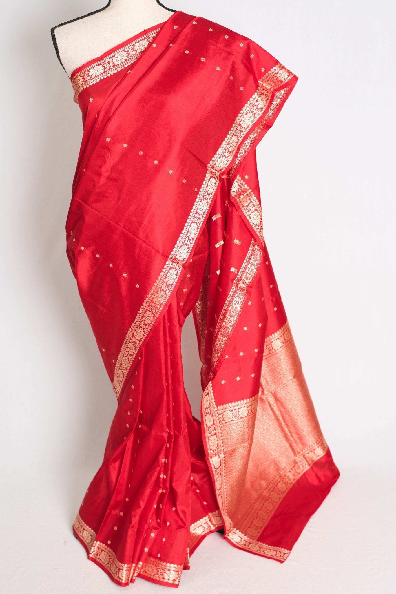 Gauri : Certified Silk Banarasi Saree with Resham Work In Bright Red
