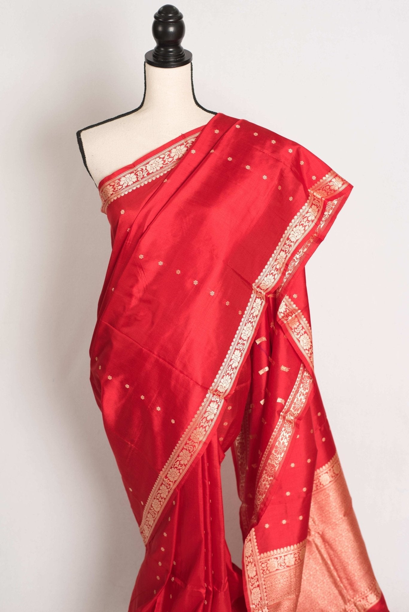 Gauri : Certified Silk Banarasi Saree with Resham Work In Bright Red