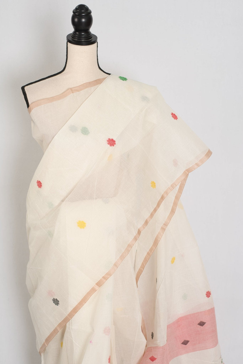 Mita: Pristine Off-White Bengal Handloom Cotton Jamdani Saree