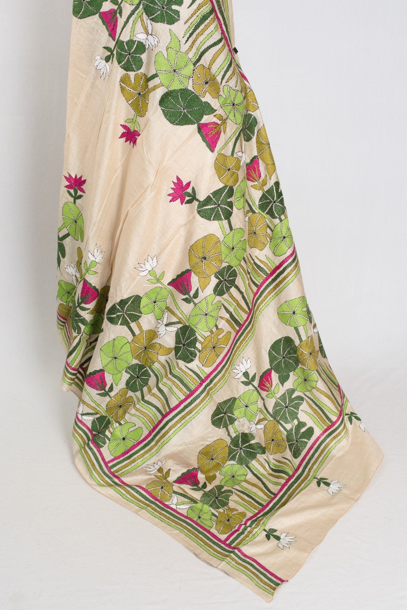 Mitra: Hand Embroidery Kantha Stitch Pure Gachi Tussar Silk Saree