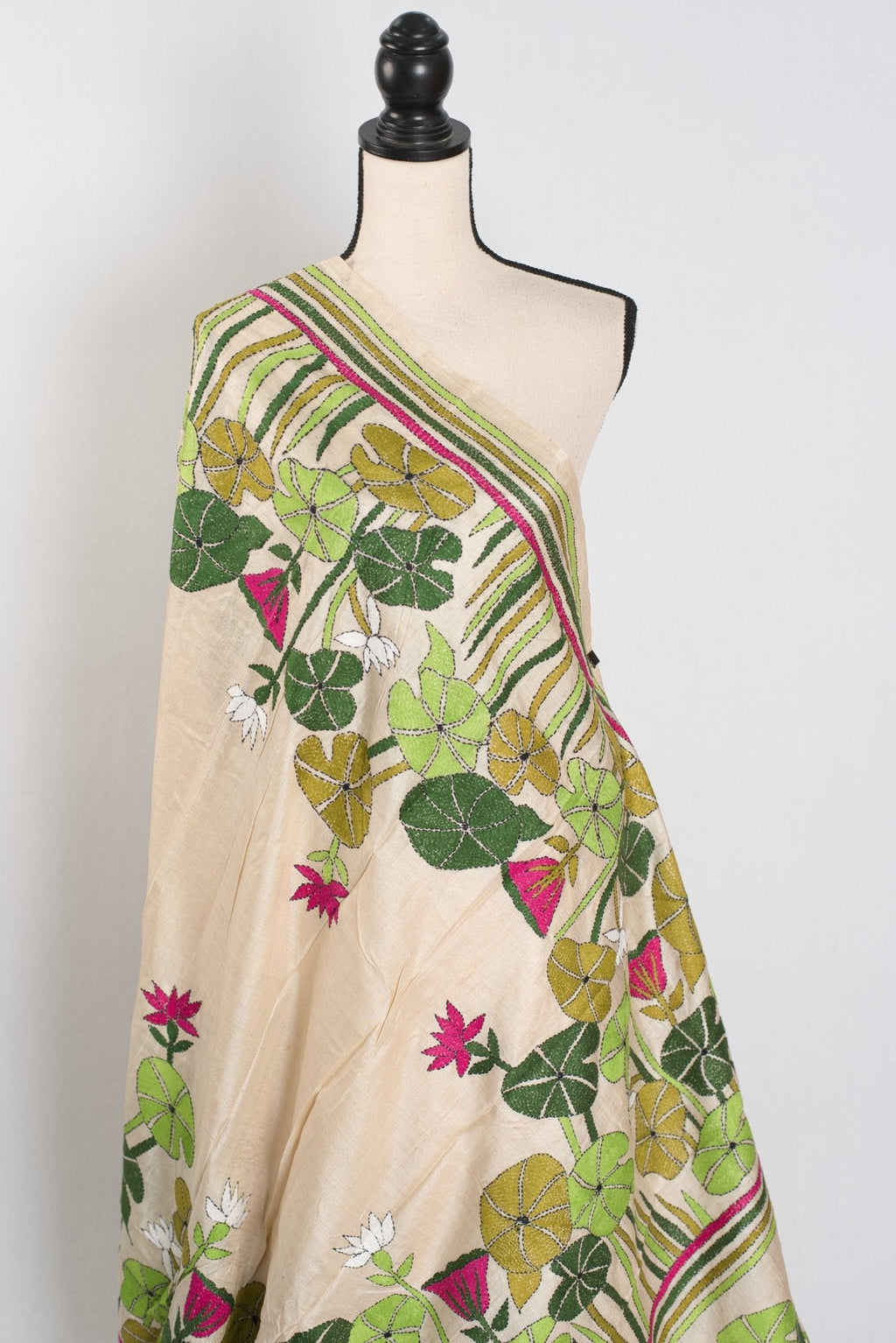 Mitra: Hand Embroidery Kantha Stitch Pure Gachi Tussar Silk Saree