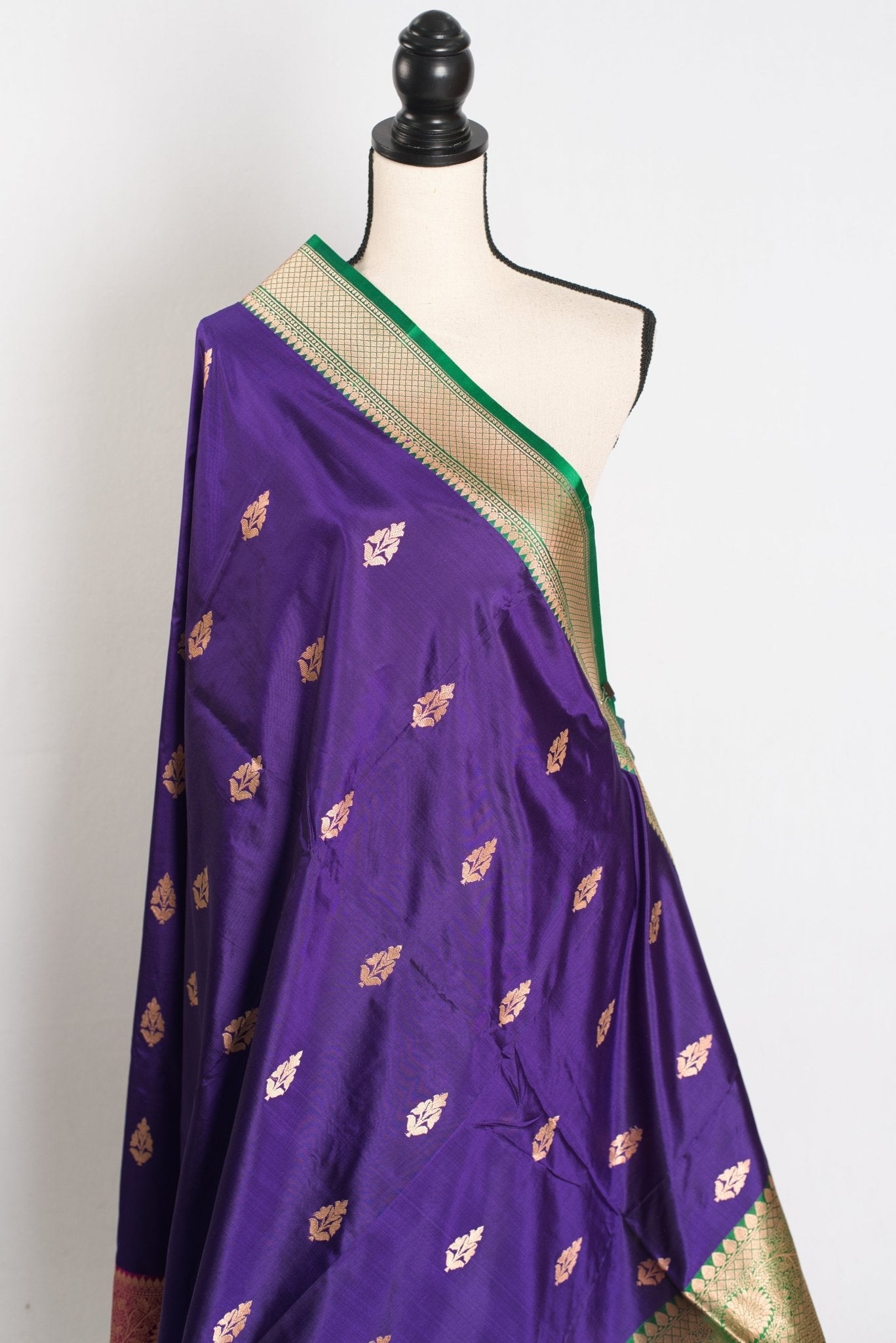 Nayana : Silk Mark Certified Purple Katan Banarasi Saree