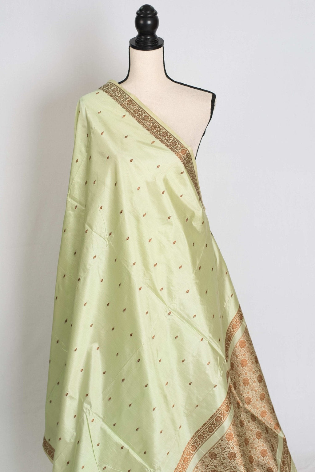 Snigdha : Certified Silk Banarasi Saree with Resham Work in Sea Green