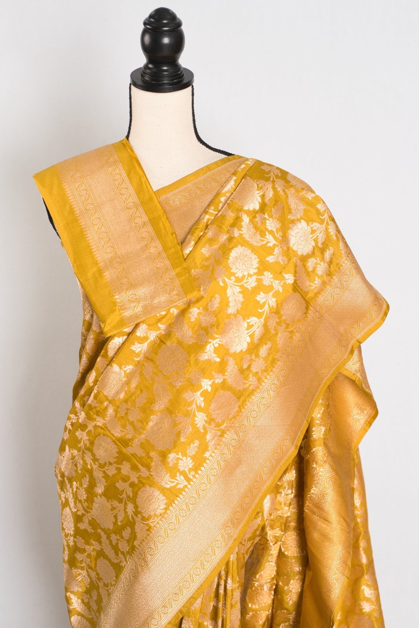 Sona: Silk Mark Certified Golden Yellow and Gold Bridal Banarasi Silk Saree