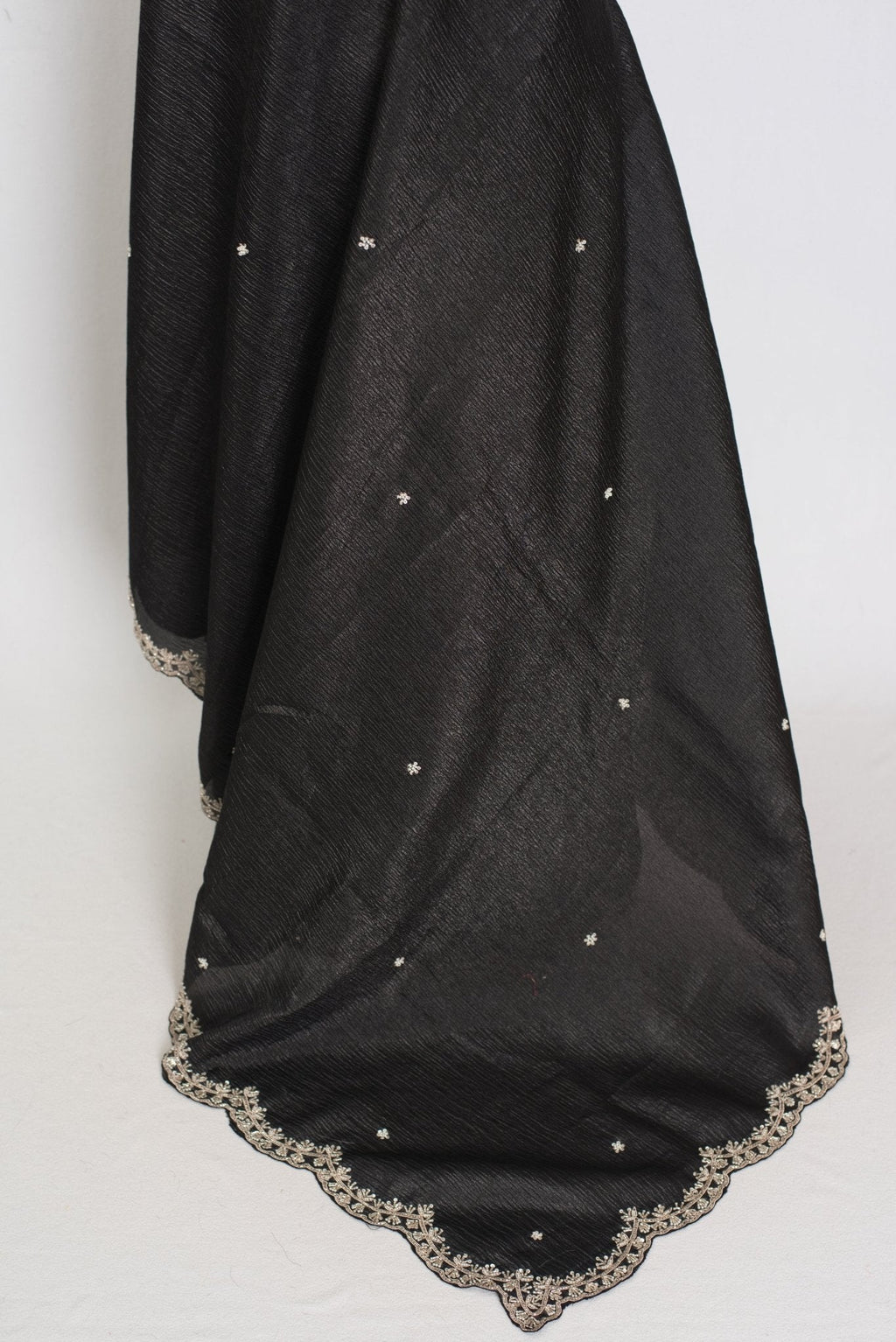 Sunayna | Black Crush Tissue Designer Partywear Saree - Bollywood Fashion